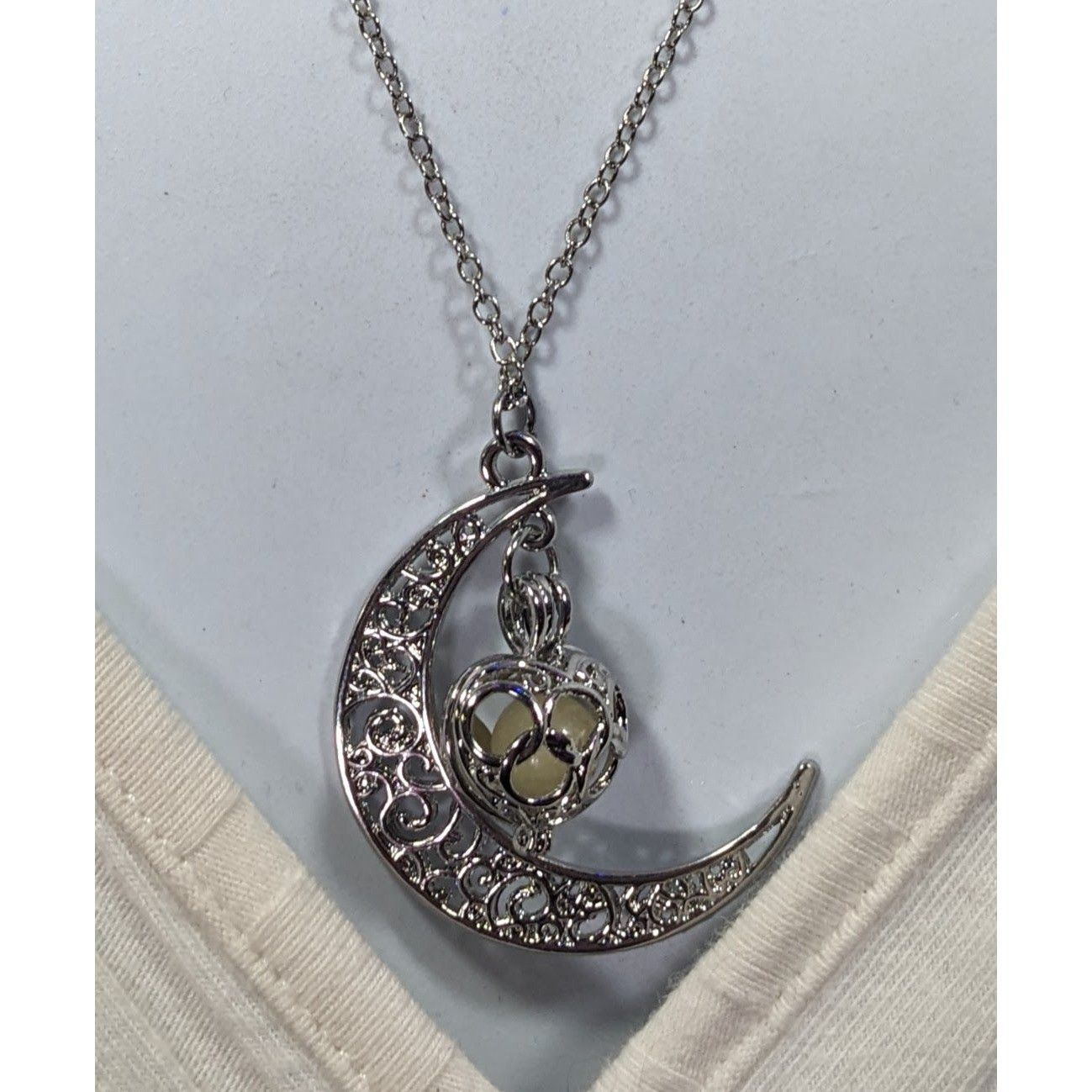 Other Mystical Moon And Star Silver Tone Filigree Necklace Size ONE SIZE - 8 Thumbnail