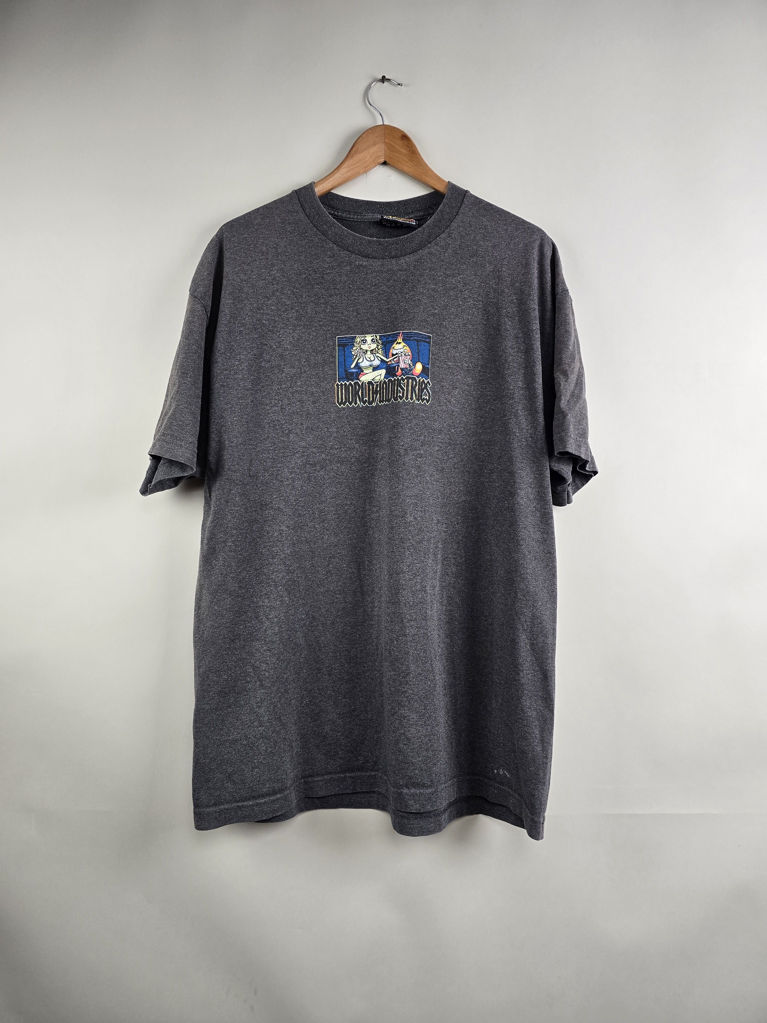 Hook-Ups × Vintage × World Industries 90s World Industries Skate tee XL 23.5" 31.5" Size US XL / EU 56 / 4 - 9 Thumbnail