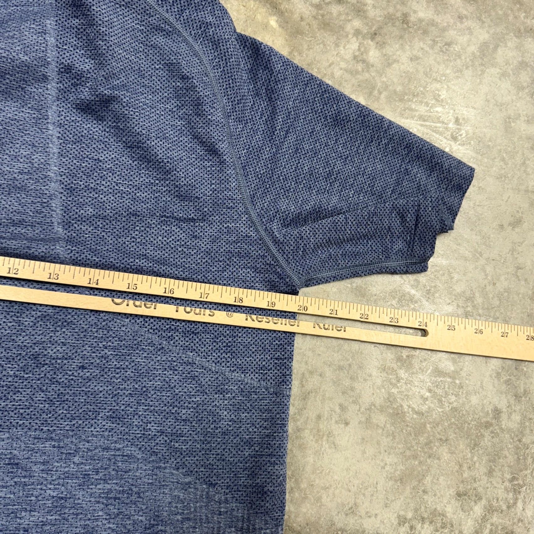 Lululemon Lululemon Polo Shirt Mens M Blue solid Short Sleeve Collared Performance Golf Stretch Vent Tech Size US M / EU 48-50 / 2 - 4 Thumbnail