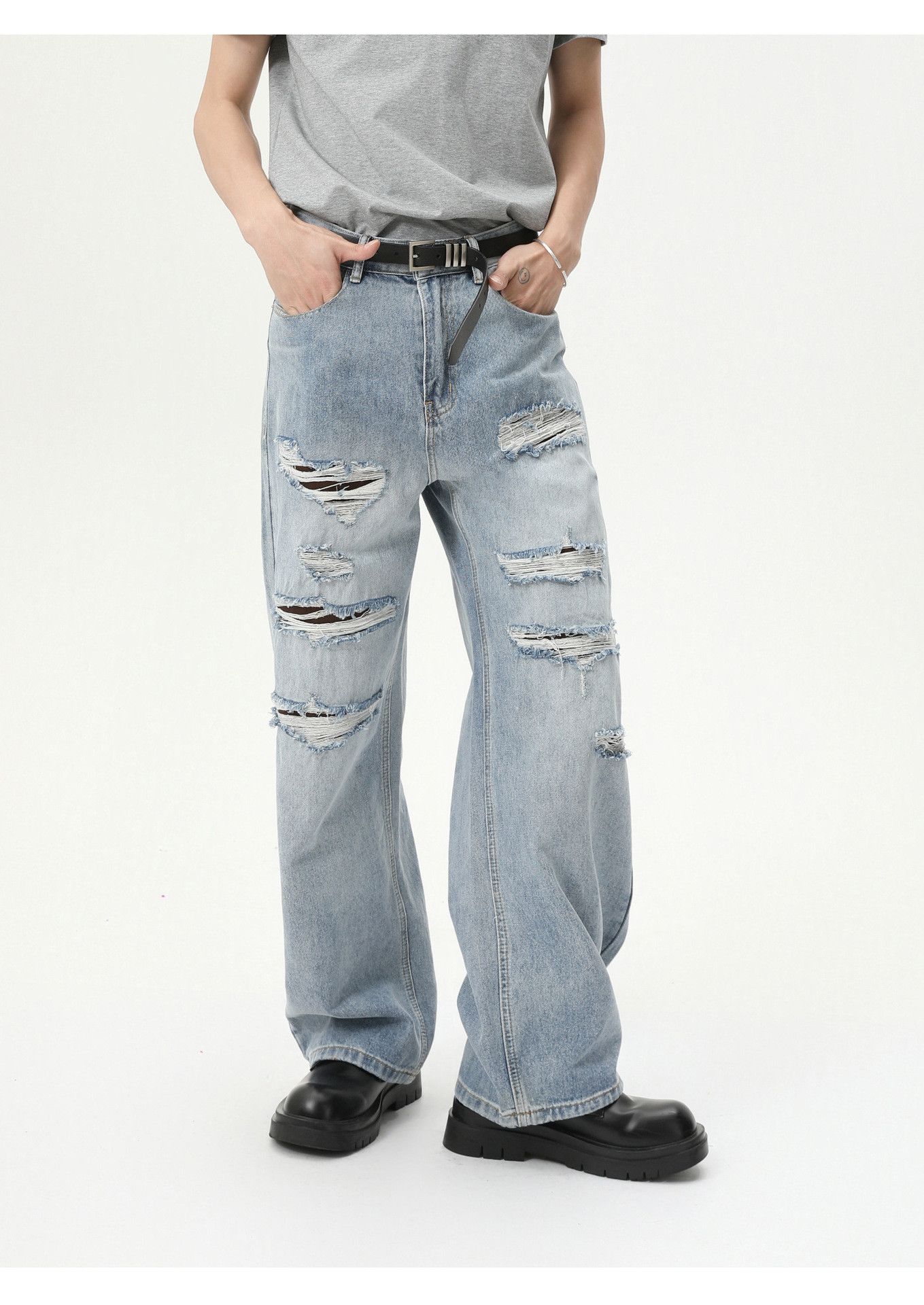 Vintage Men's distressed ripped loose-fitting washed denim jeans Size US 32 / EU 48 - 2 Thumbnail