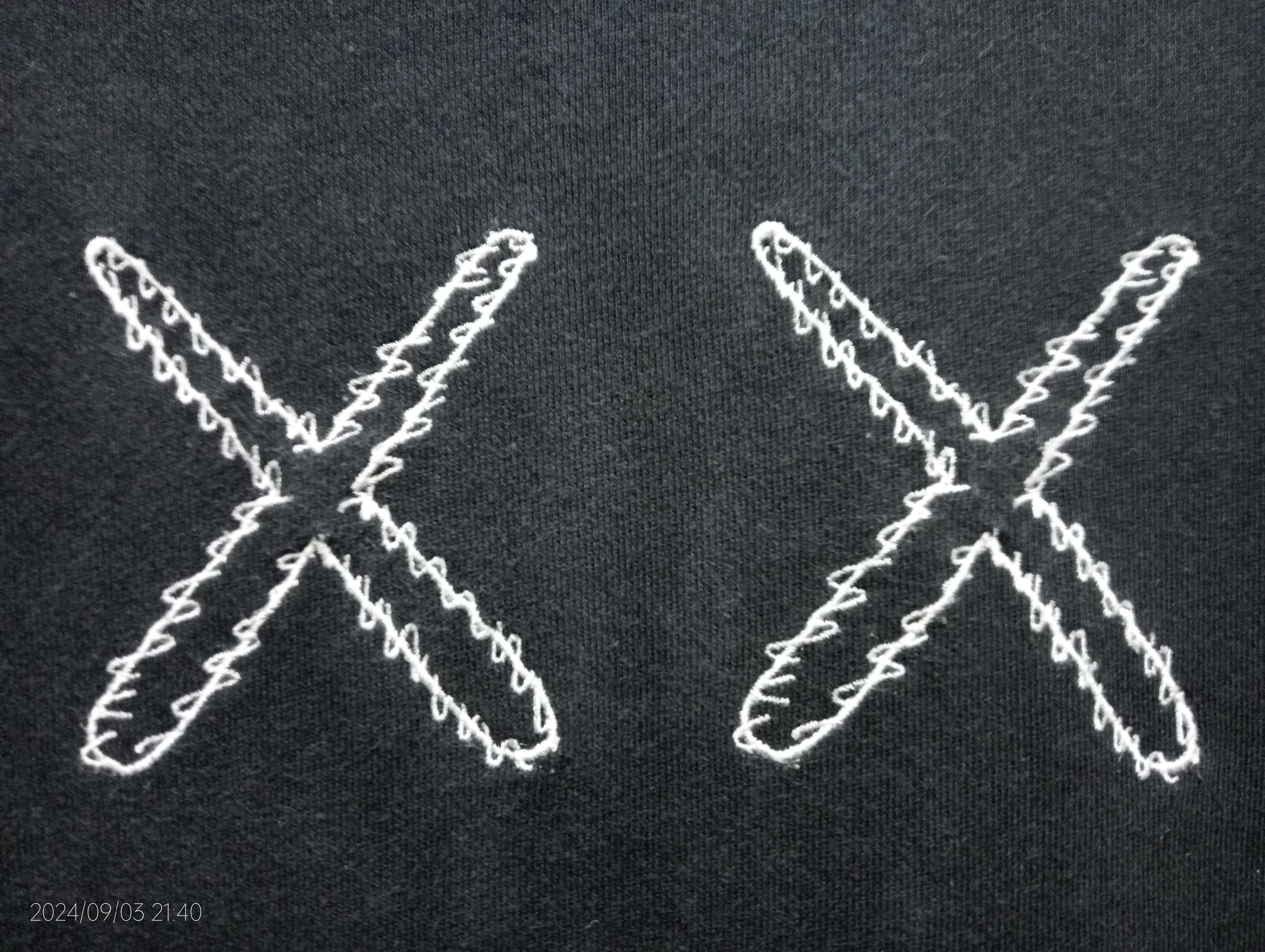 Kaws Vintage KAWS Crewneck Sweatshirt Size US S / EU 44-46 / 1 - 7 Thumbnail