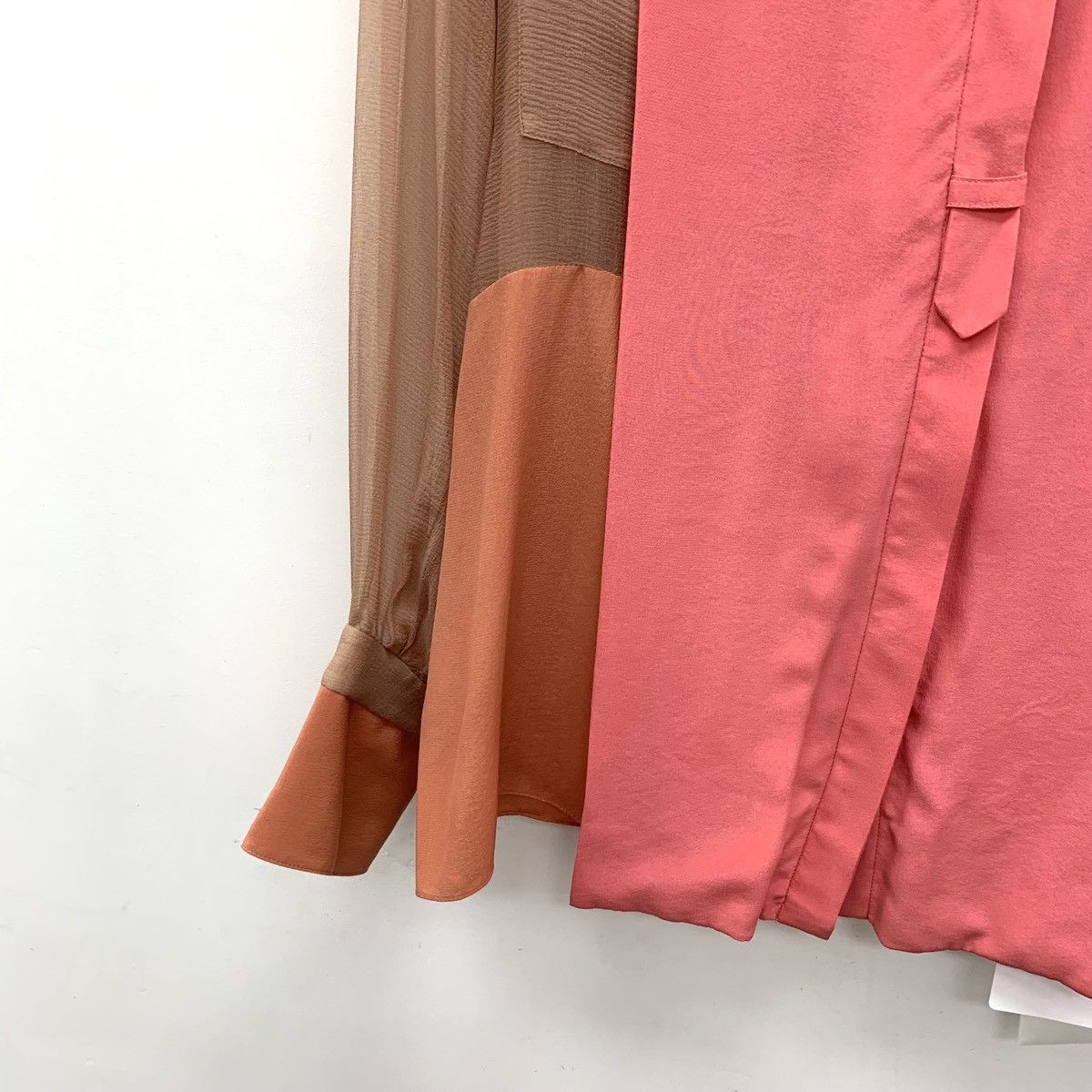 Chloe Chloe Color-blocked Silk Collared Long Sleeve Shirt K26WX Size S / US 4 / IT 40 - 4 Thumbnail