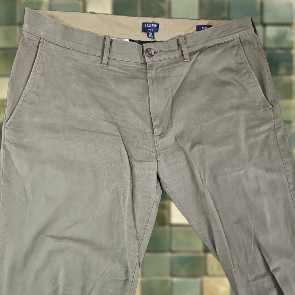 J.Crew J. Crew Flex Pants Slim Green Twill Cotton 35x32 Mens Straight Slim Front Zipper Belt Loops Casual Chino Preppy PANTS Size US 35 - 1 Thumbnail