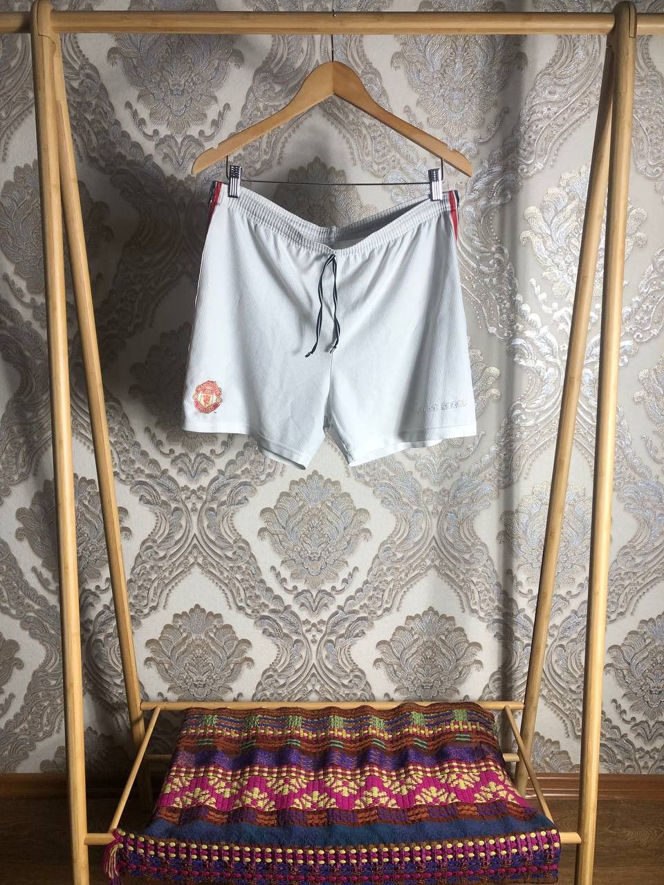 Umbro Vintage Umbro FC Manchester United England Soccer Shorts Size US L / EU 52-54 / 3 - 1 Thumbnail