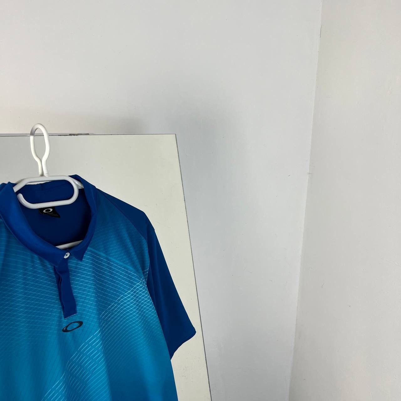 Oakley Vintage Y2K Oakley Center Logo Polo T-Shirt Surf Style Size US XL / EU 56 / 4 - 2 Thumbnail