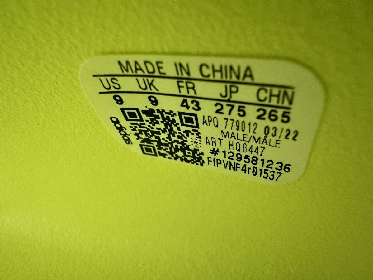 Adidas Yeezy Slides Glow Green size 9 Size US 9 / EU 42 - 11 Thumbnail