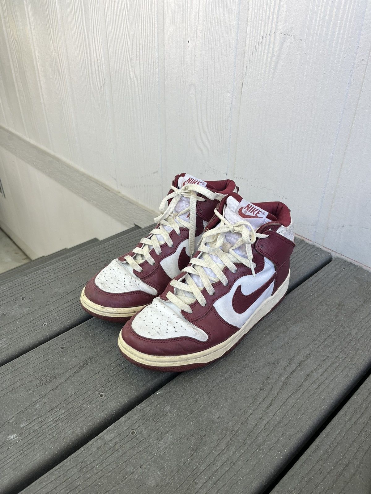 Nike Barn Red Nike Dunk High Size US 8 / EU 41 - 1 Thumbnail