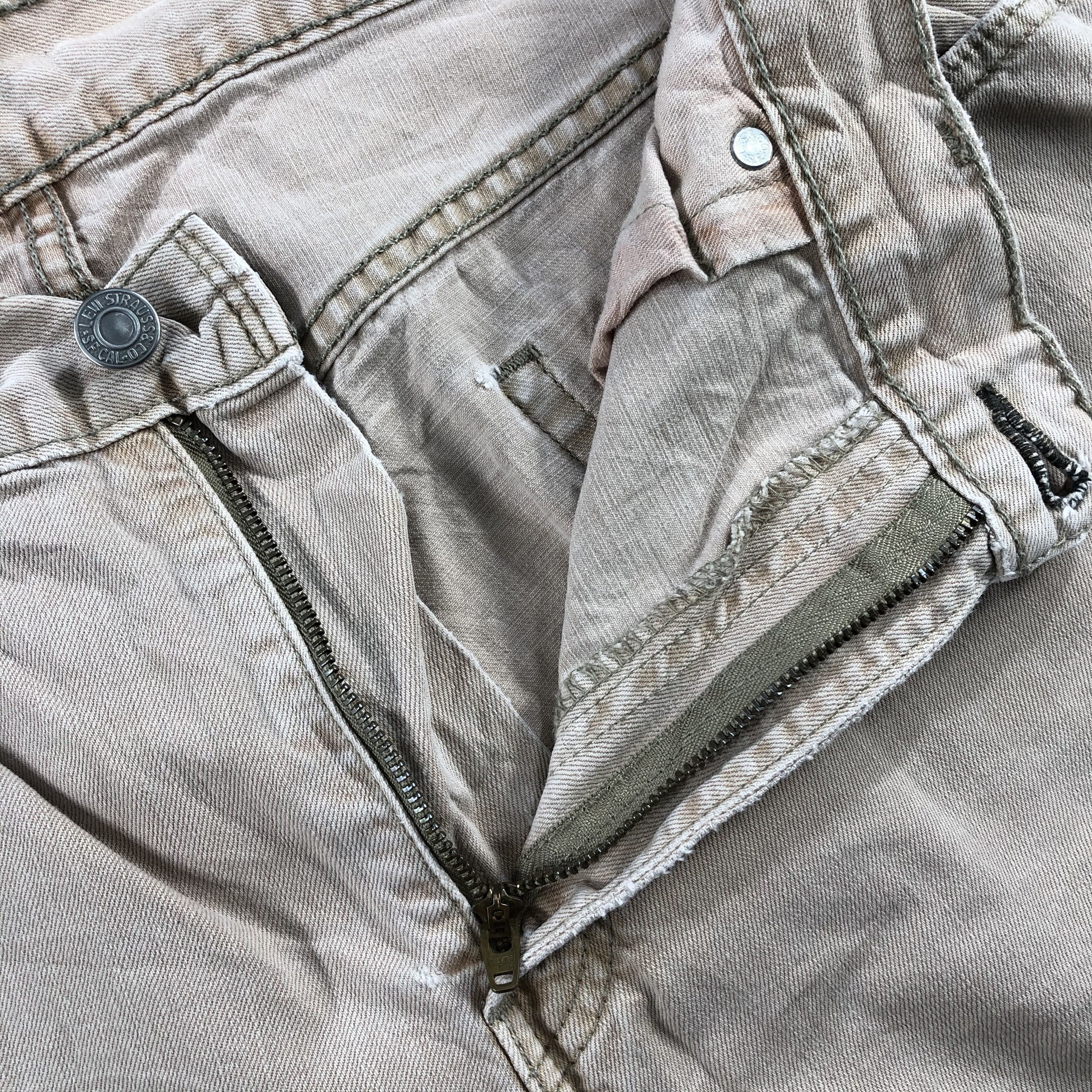 Levi's Vintage Levis 514 Jeans-J2243 Size US 35 - 12 Thumbnail