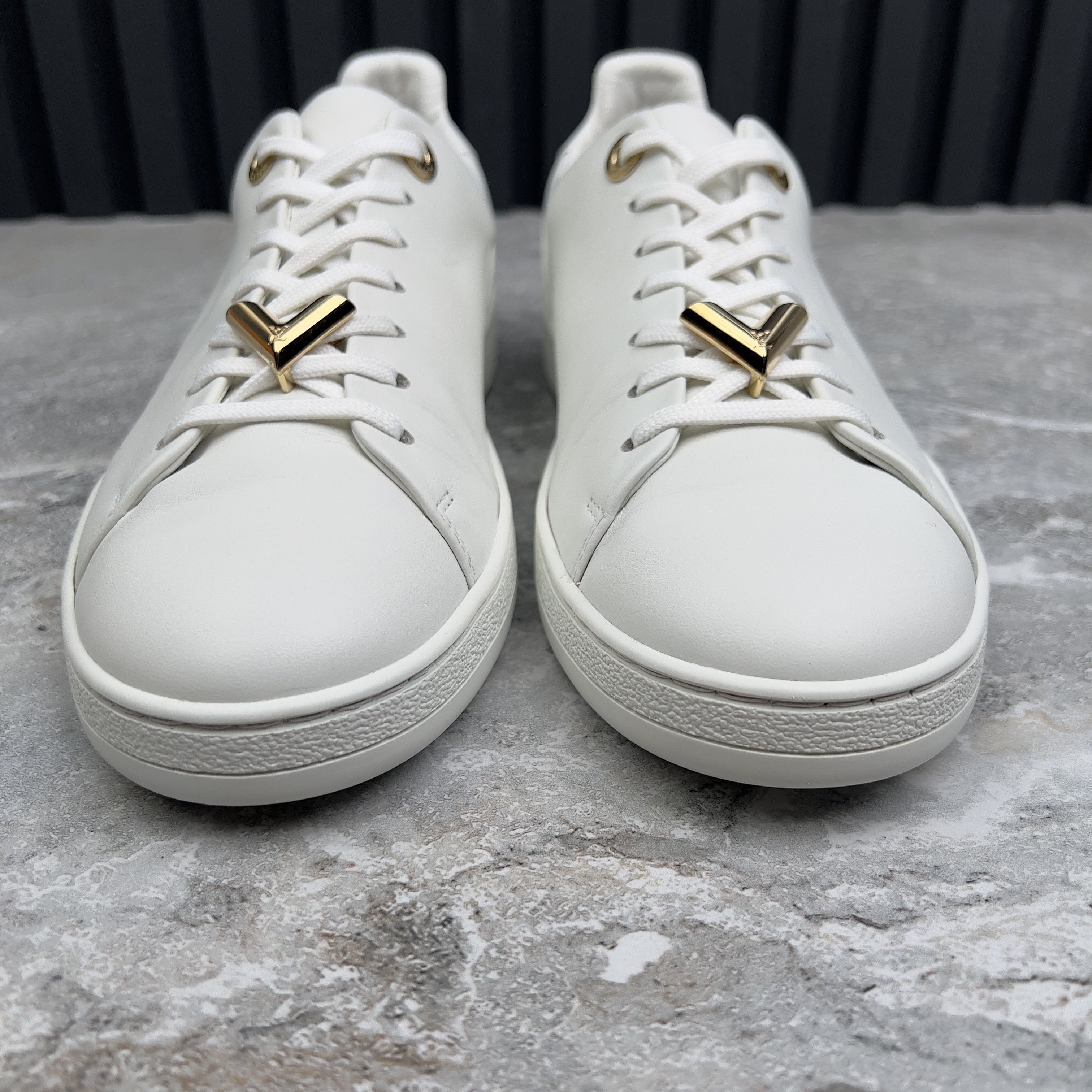 Louis Vuitton Louis Vuitton Frontrow Logo Low Top Sneakers Leather Size US 8.5 / IT 38.5 - 6 Thumbnail