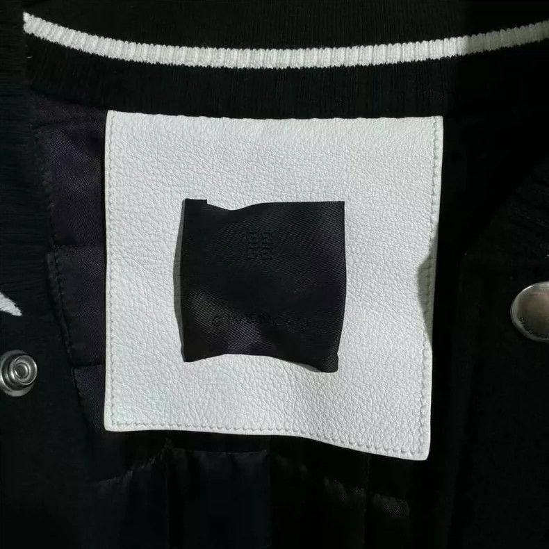 Givenchy Givenchy Size 54Classic Black and White Logo Printed Leathe Size US XL / EU 56 / 4 - 2 Thumbnail