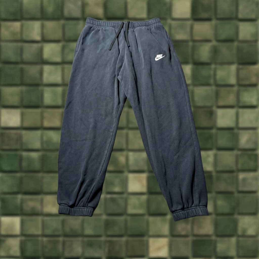 Nike Nike Club Fleece Sweatpants Men L Black BV2737 Sportswear Size US 33 - 1 Thumbnail