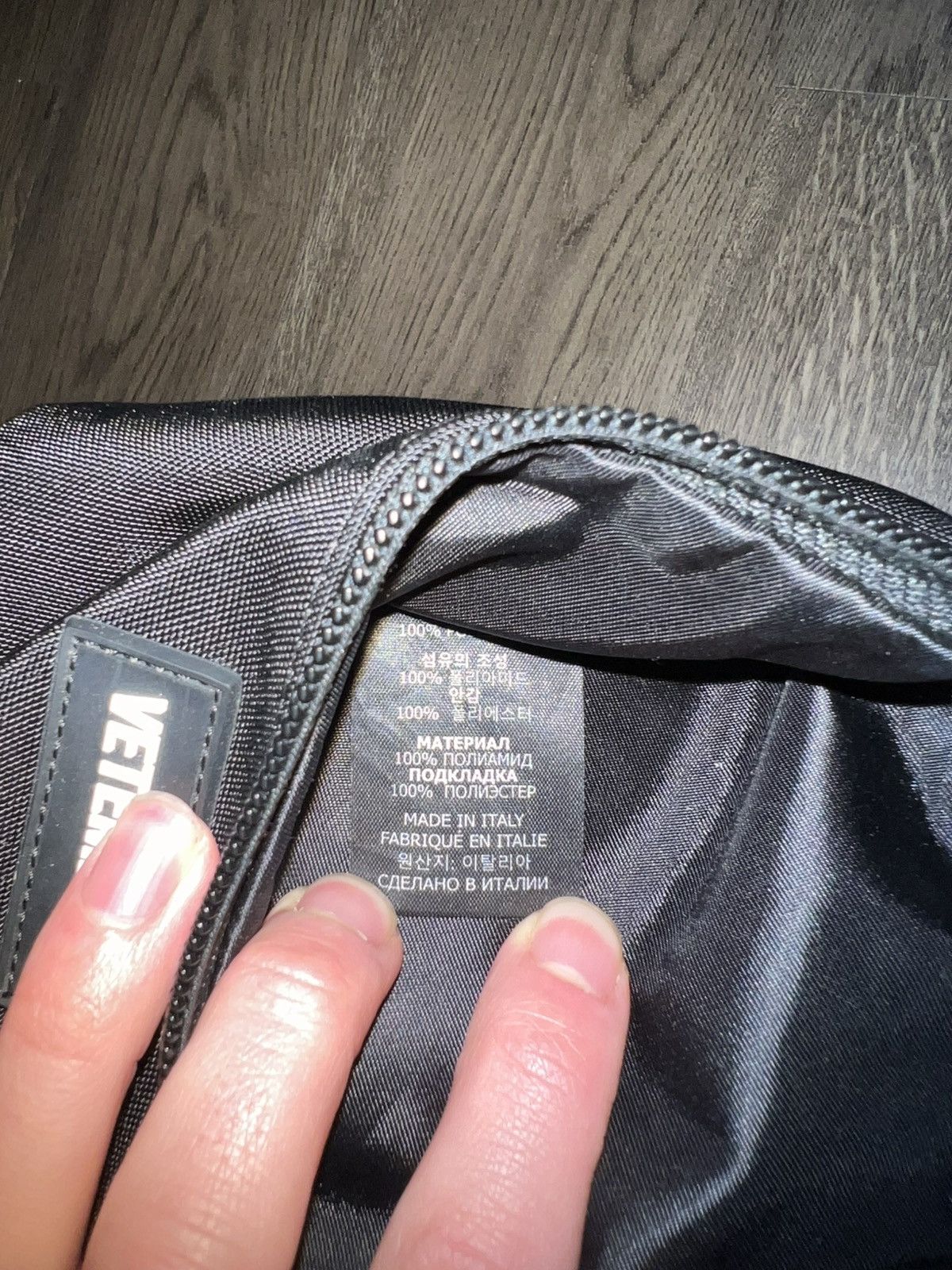 Vetements VETEMENTS ALL BLACK LOGO FANNY PACK Size ONE SIZE - 8 Thumbnail