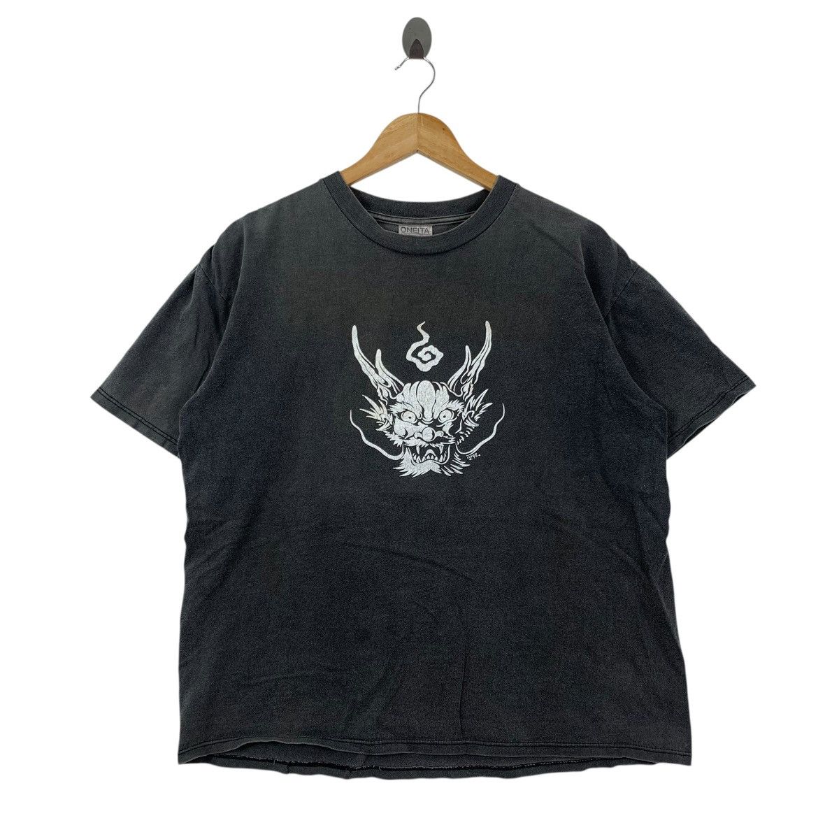 Vintage 90s ASIAN WAVE CLOTHING Skateboard Dragon Usa Tshirt