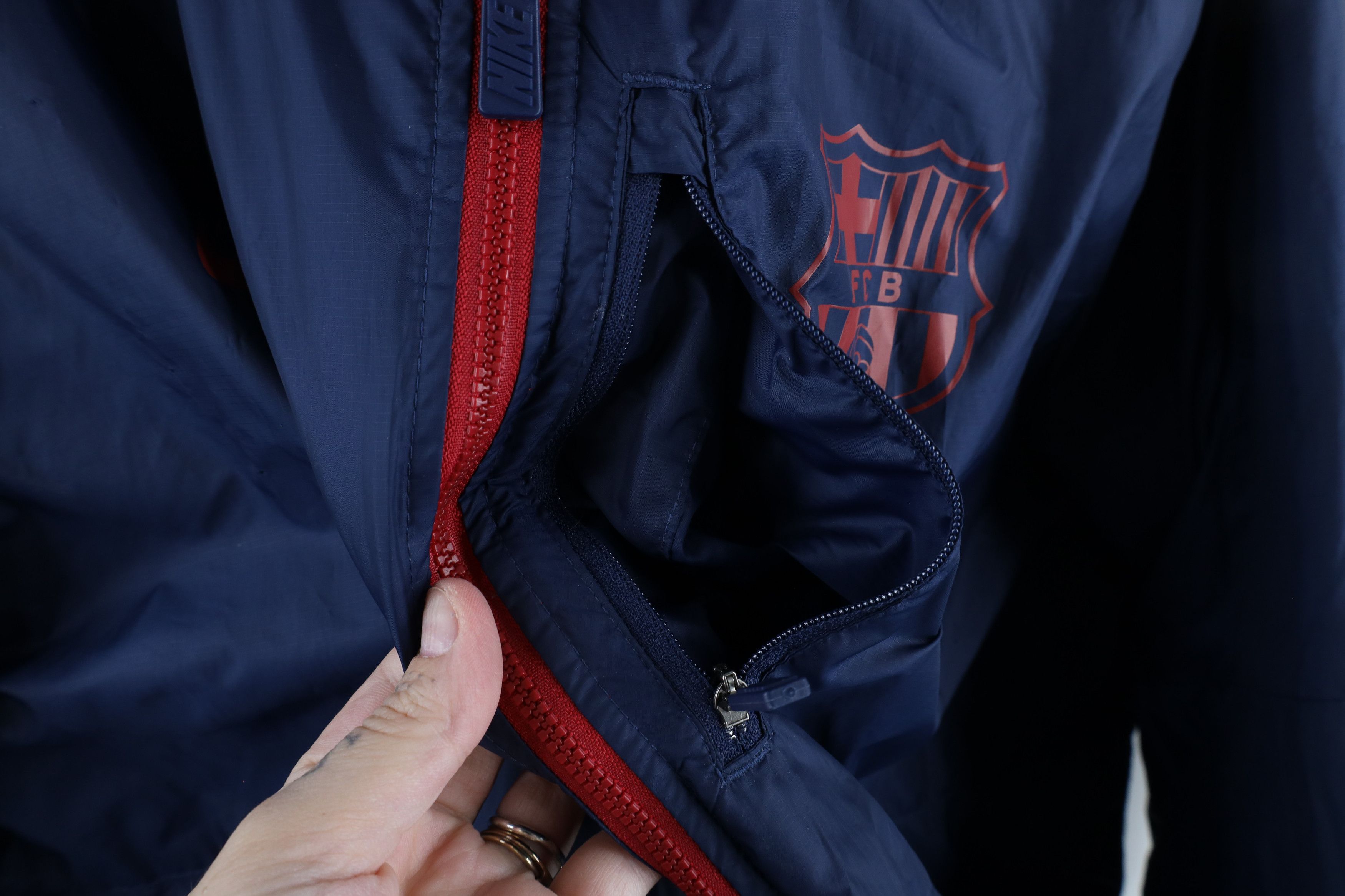 Nike × Vintage Nike Reversible Barcelona FC Soccer Football Puffer Jacket Size US S / EU 44-46 / 1 - 17 Thumbnail