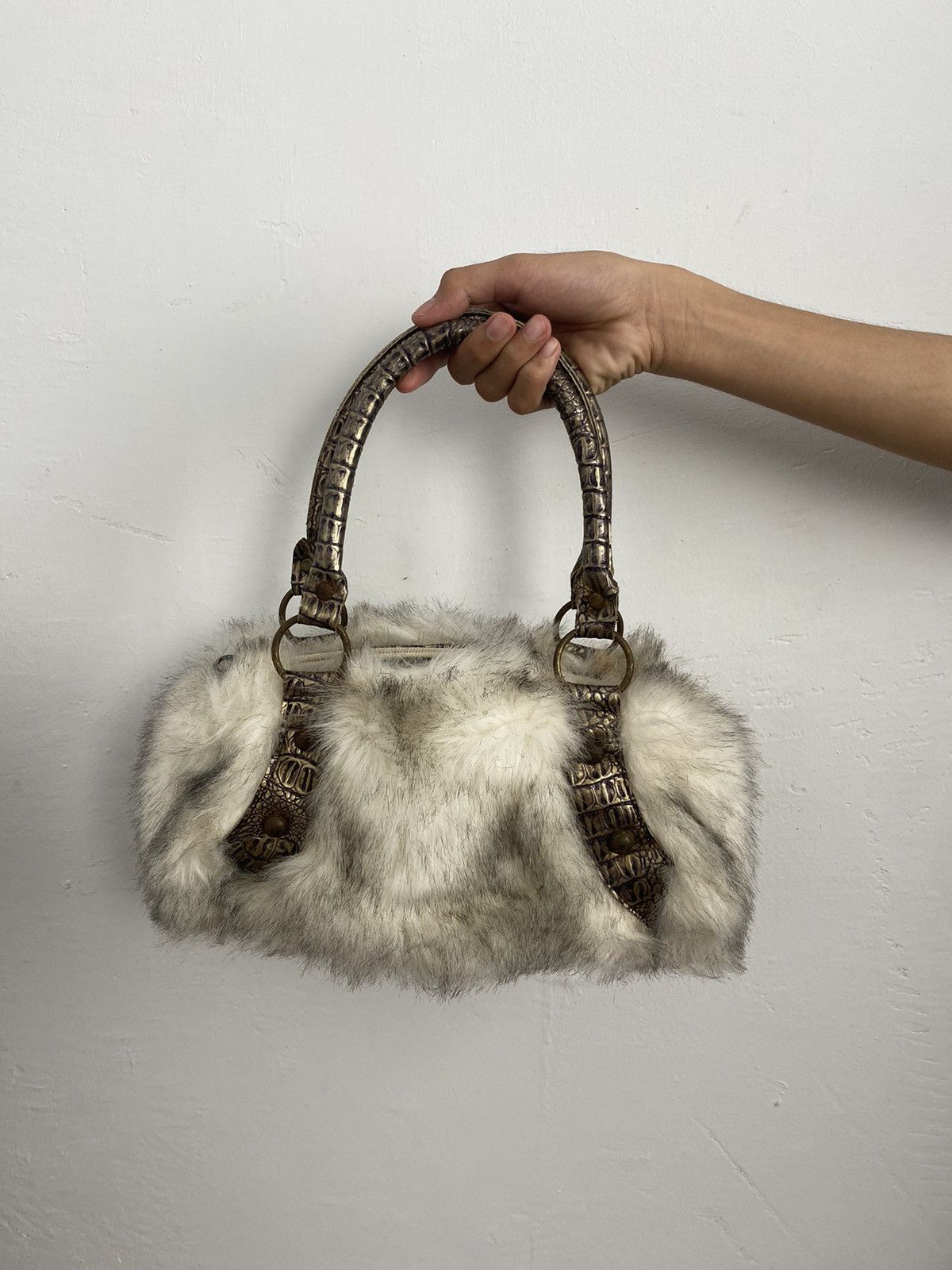 Beauty Beast Raccoon Fur + Alligator leather handle bag Size ONE SIZE - 6 Thumbnail