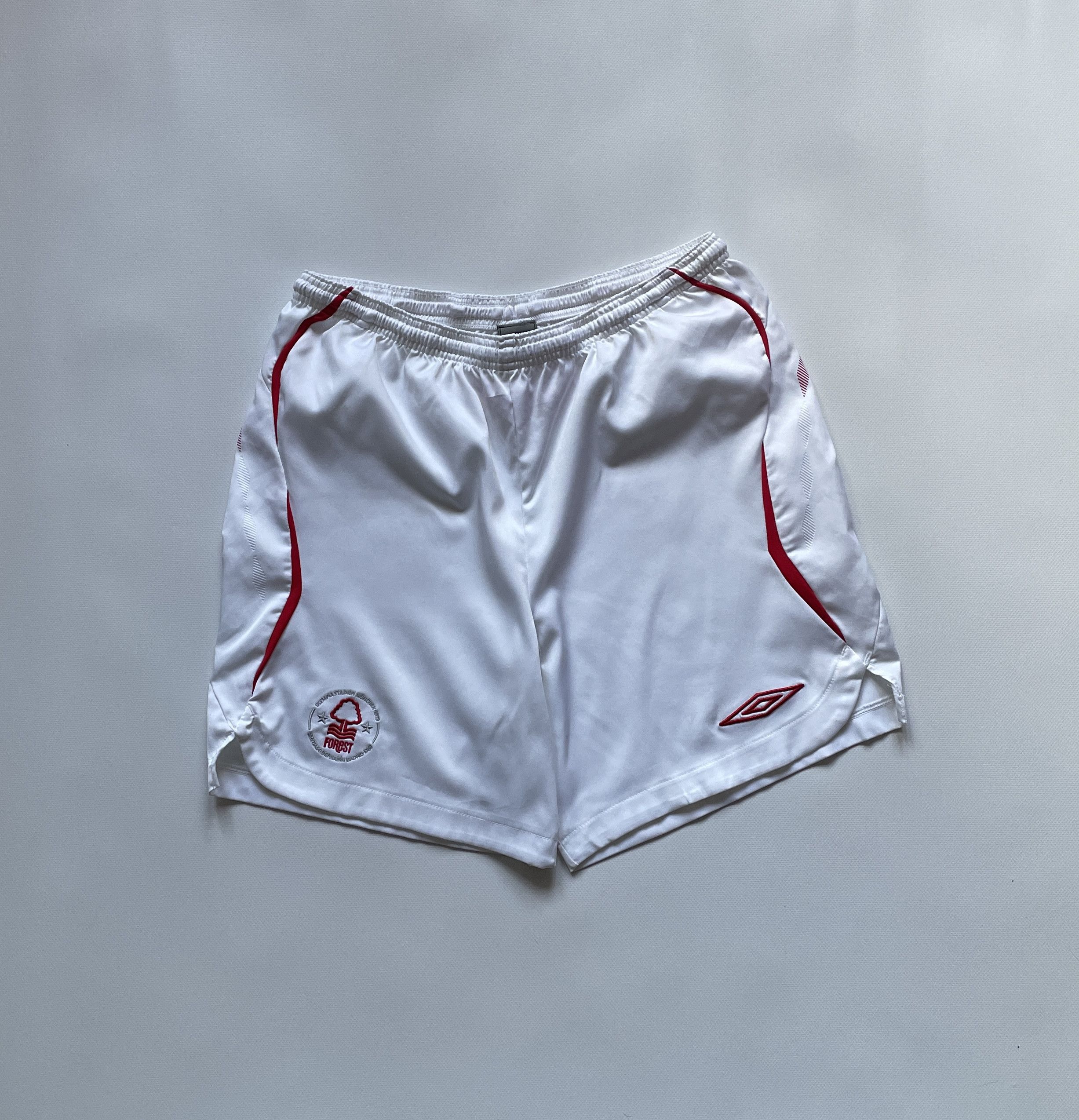 Umbro Vintage Nottingham Forest 2009 2010 Football Shorts Soccer Size US 34 / EU 50 - 1 Thumbnail