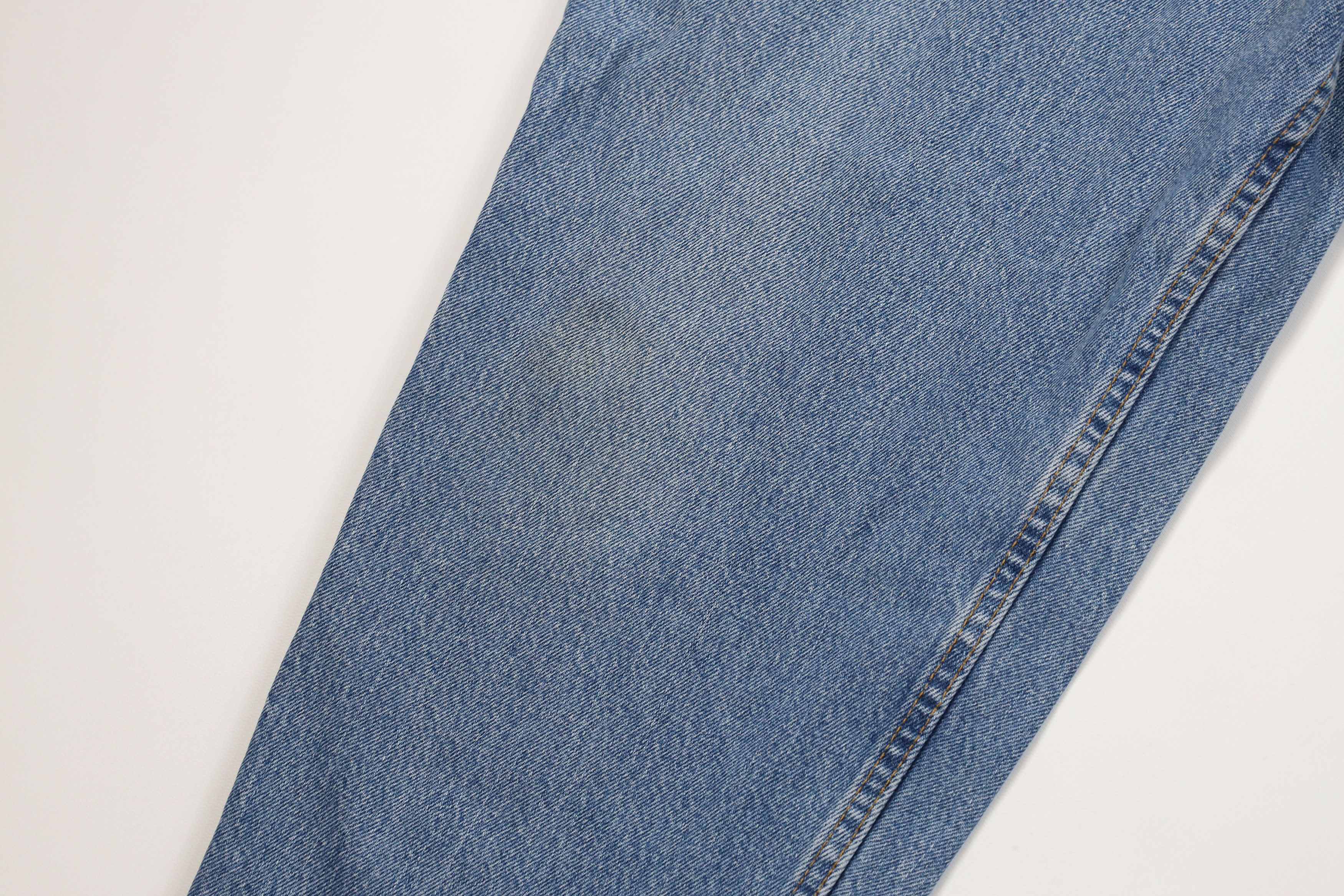 Levi's Vintage Y2K 2002 Levis 550 Relaxed Tapered Leg Jeans USA Size 22" - 5 Thumbnail