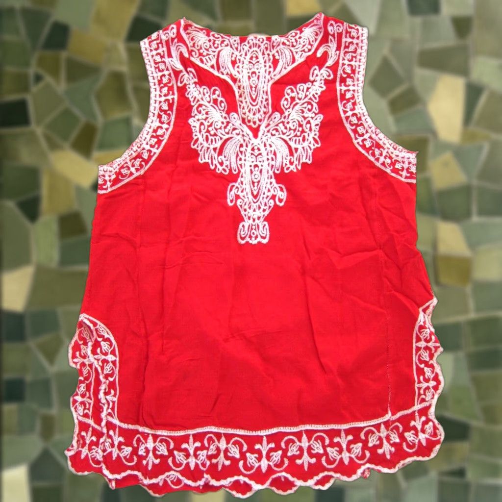 Anthropologie Solitaire Blouse M V-Neck Sleeveless Embroidered 100% Rayon Red Floral Peasant Tunic Women क्या Size M / US 6-8 / IT 42-44 - 1 Thumbnail