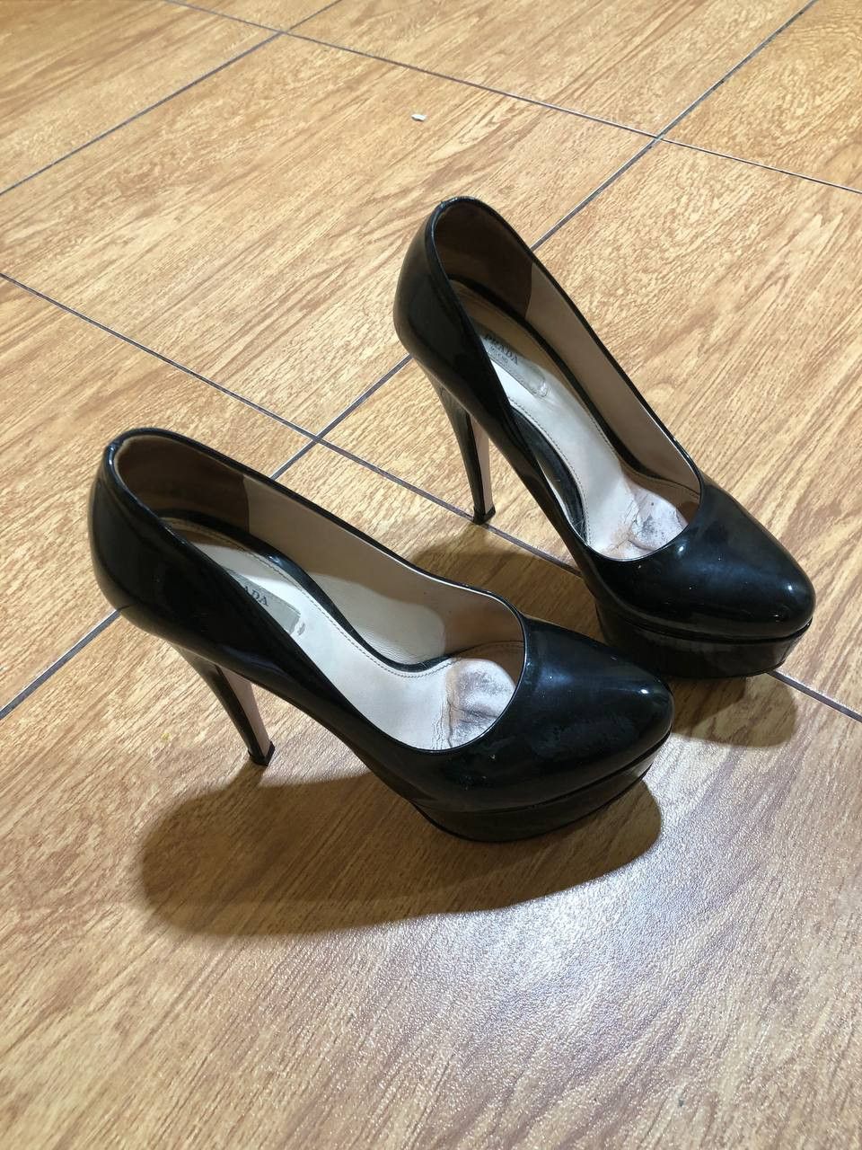 Prada Prada heels shoes Size US 8.5 / IT 38.5 - 2 Thumbnail