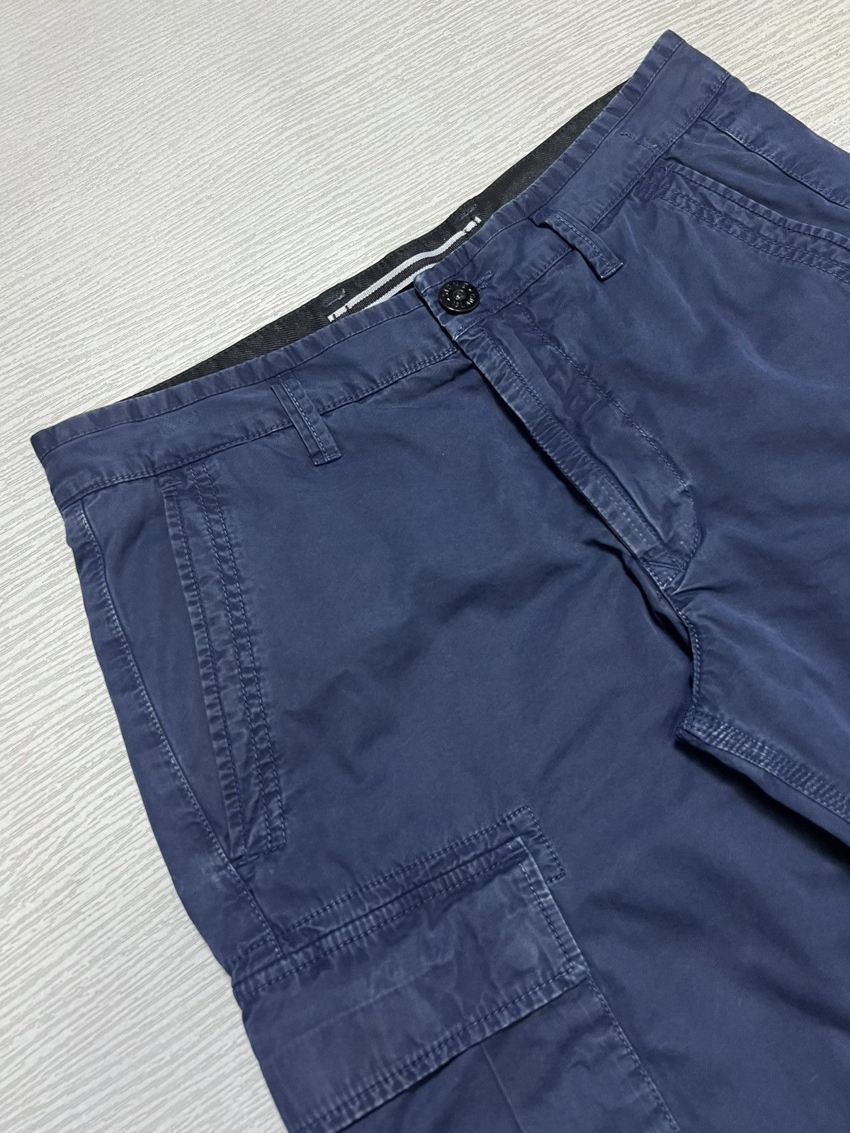 Stone Island Stone Island - Organic Cotton Cargo Shorts Size US 29 - 4 Thumbnail