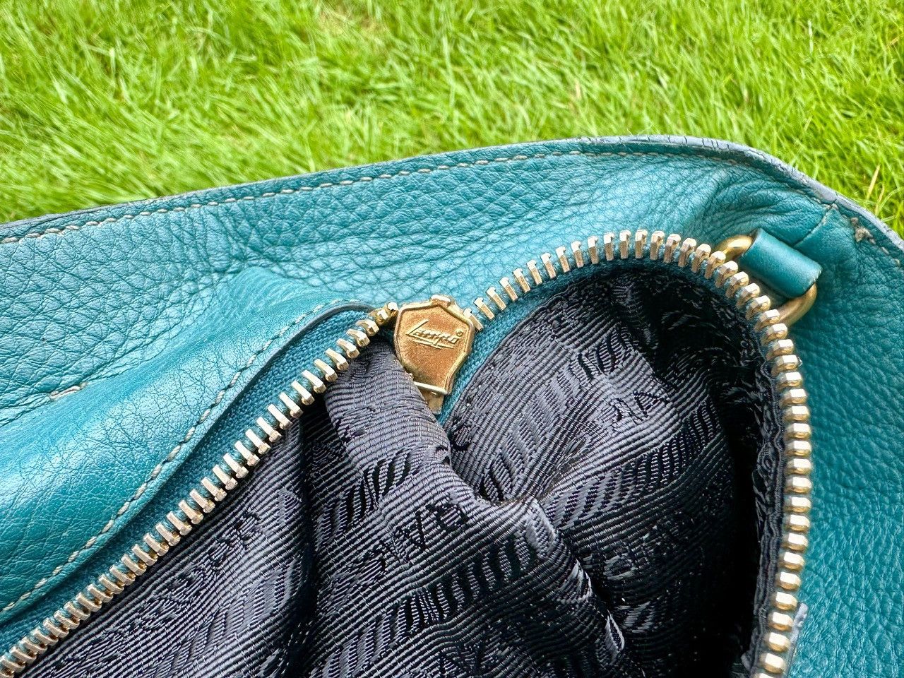 Prada Authentic Prada Vitello Daino Turchese Shopping Tote Bag Size ONE SIZE - 9 Thumbnail