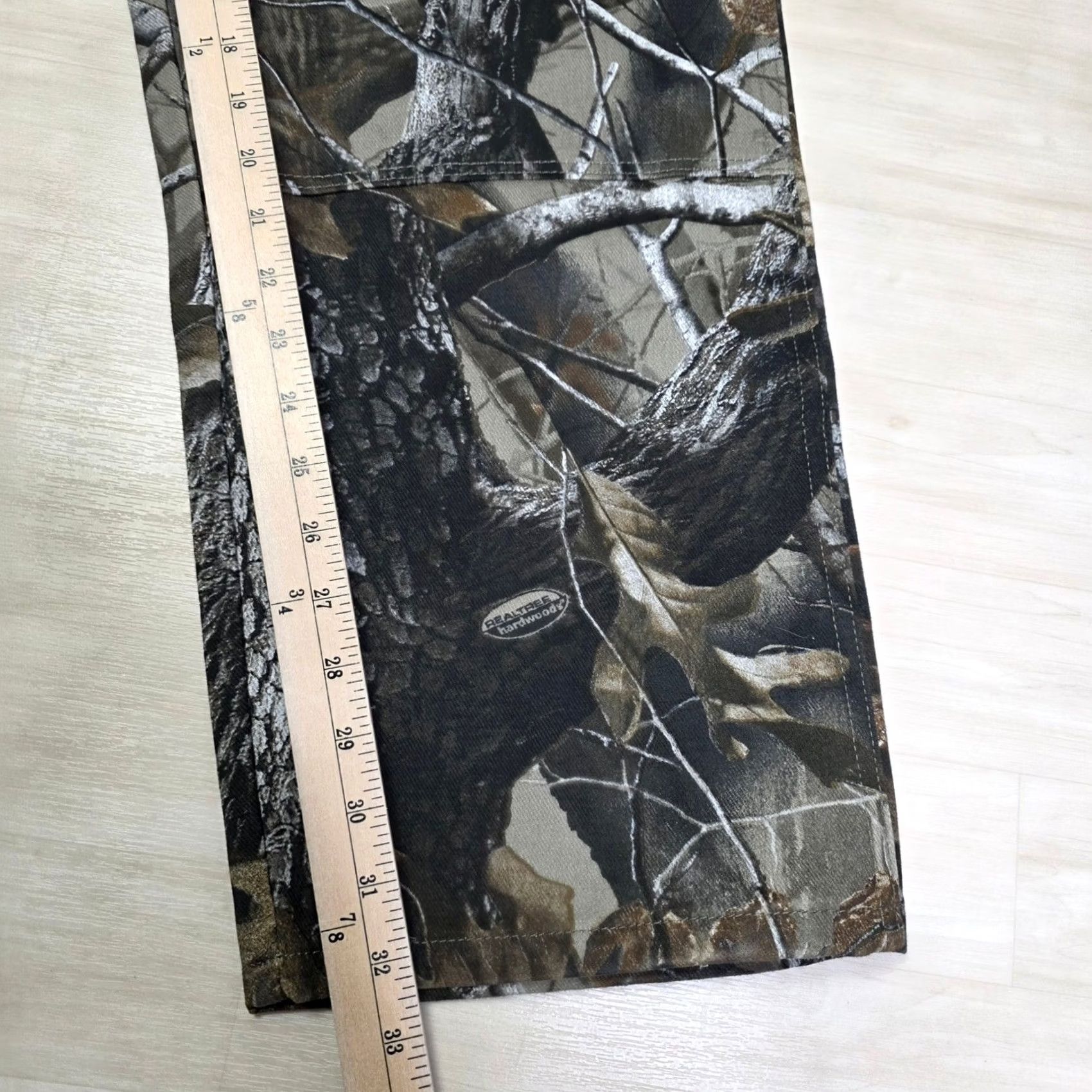 Wrangler VINTAGE Wrangler Realtree Camouflage Pants Men 42x32 Cotton Blend Outdoor Hunting Cargo Casual Workwear Rock 47 by Wrangler Mens Size US 42 / EU 58 - 6 Thumbnail