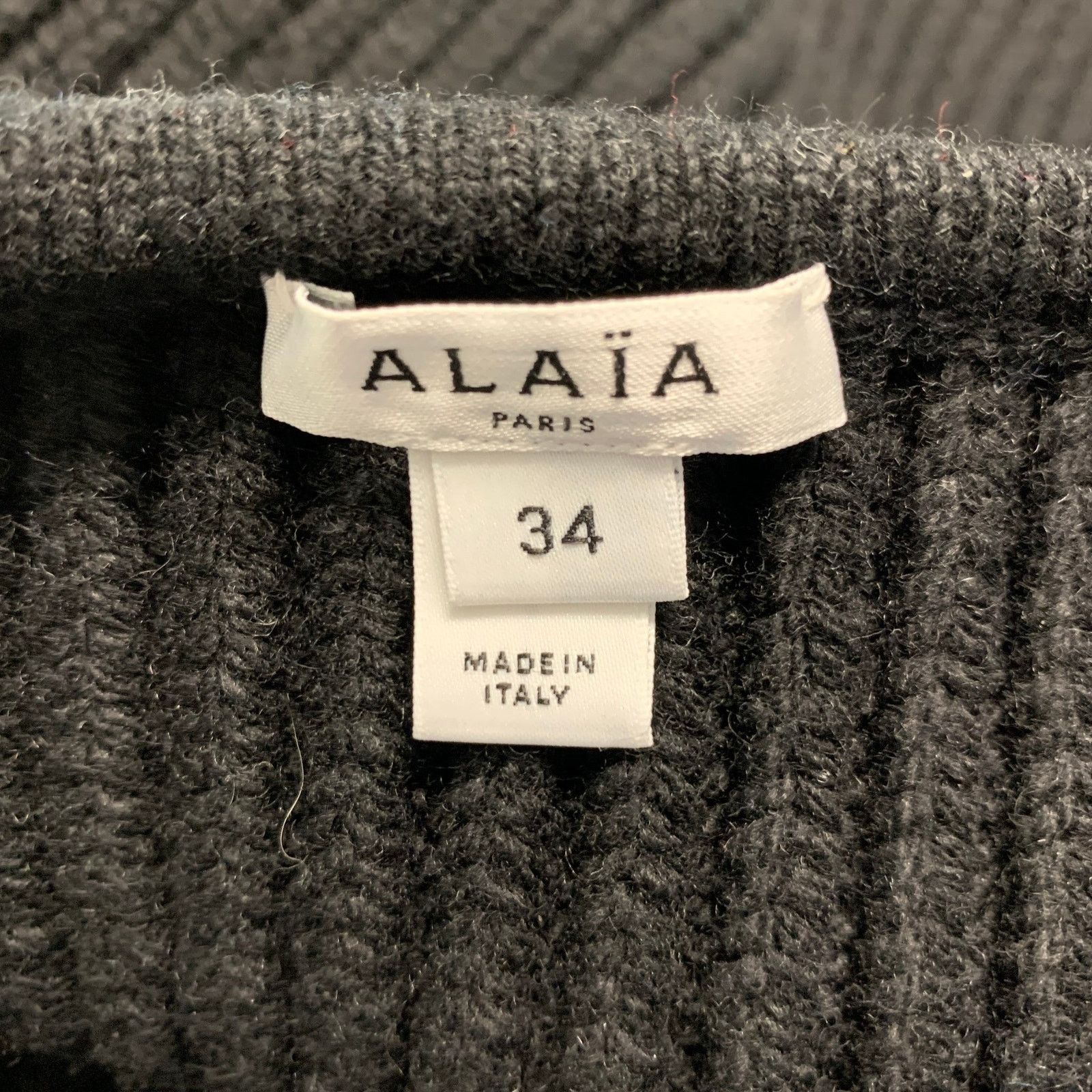 Alaia ALAIA Size 2 Black Wool Blend High Waisted Shorts Size 24" / US 00 / IT 34 - 4 Thumbnail