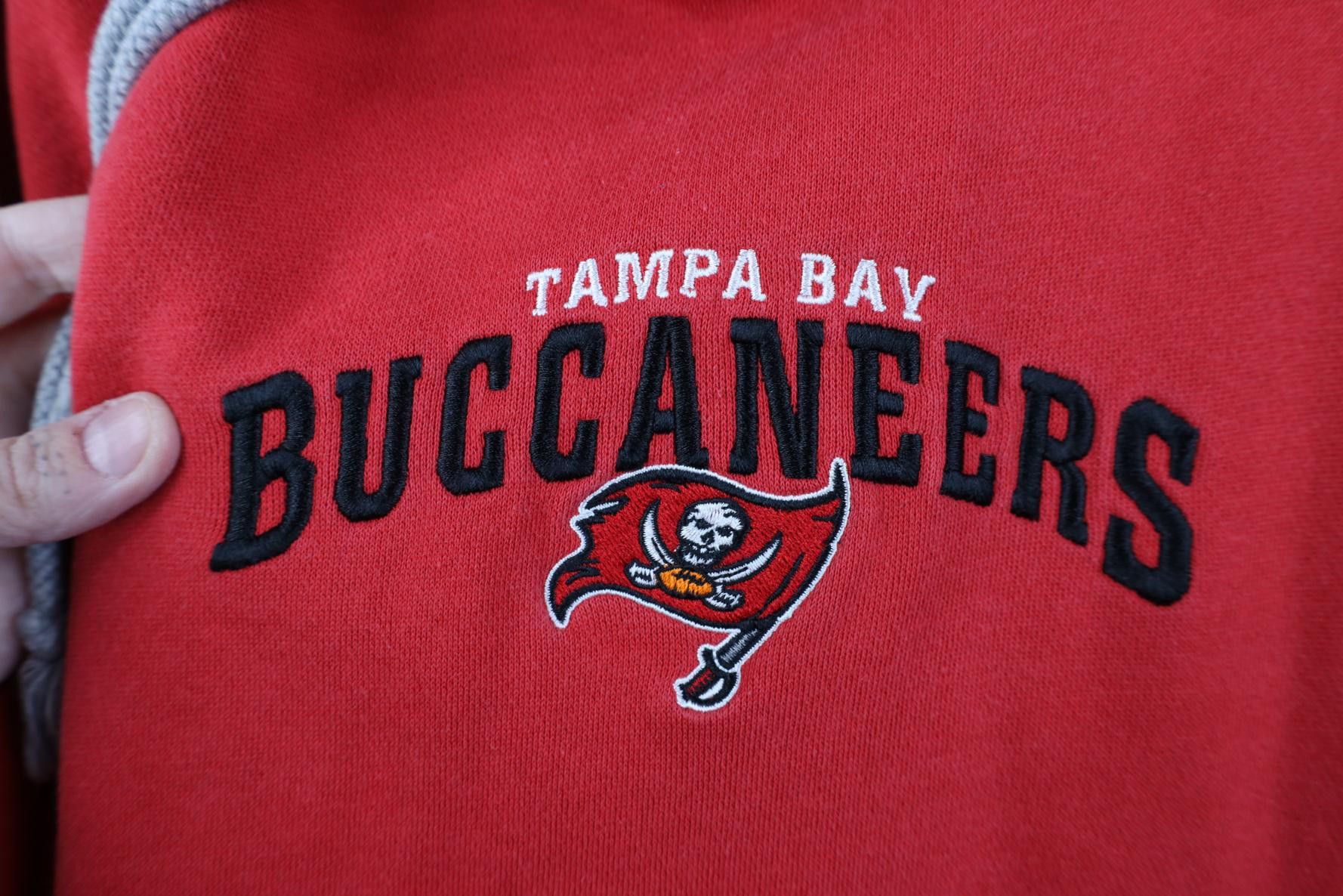 Vintage Vintage NFL Bay Buccaneers Football Hoodie Sweatshirt Red Size US XL / EU 56 / 4 - 4 Thumbnail
