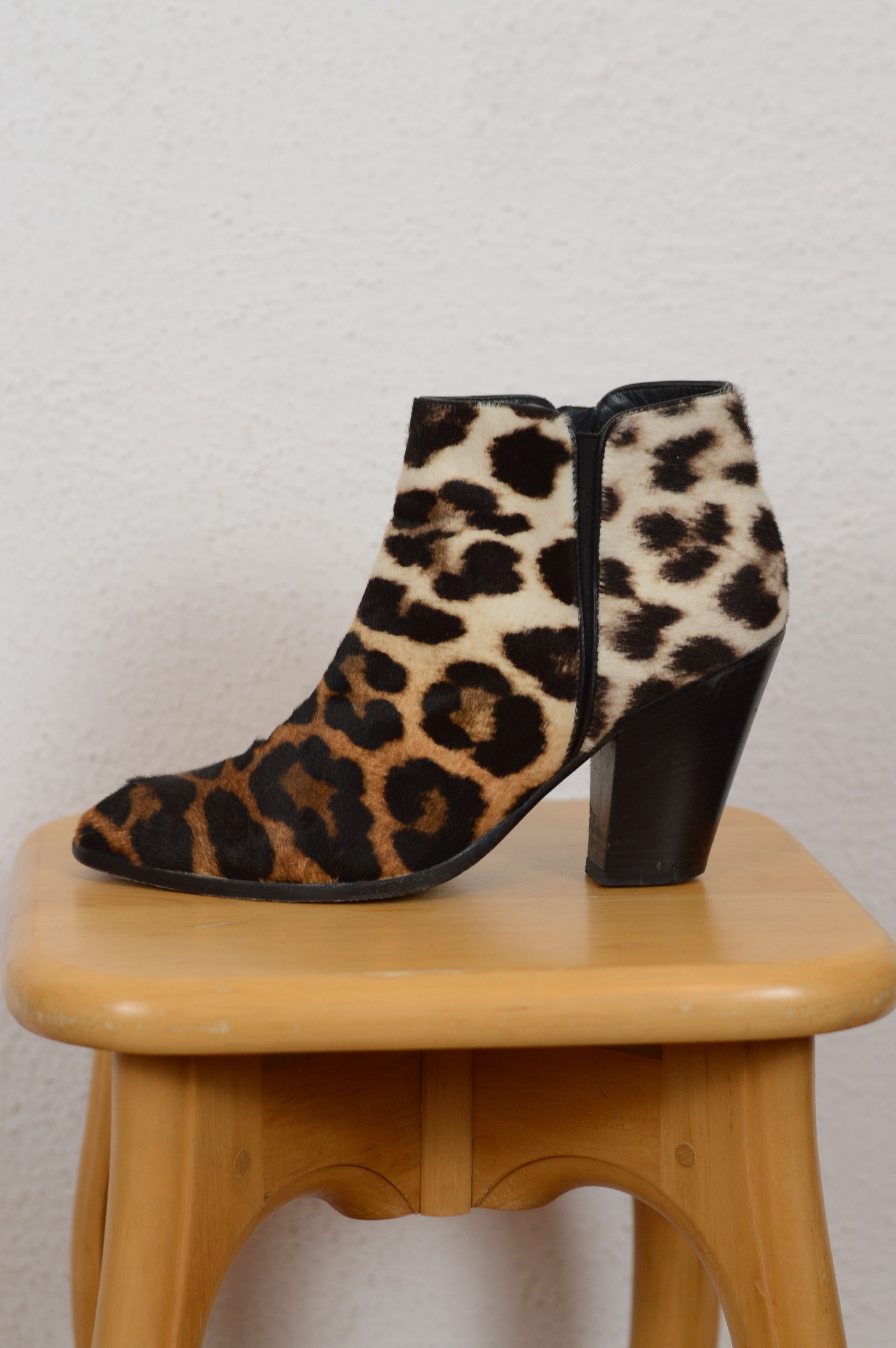 Giuseppe Zanotti Giuseppe Zanotti Leopard Print Hair Ankle Boots Size US 8 / IT 38 - 3 Thumbnail