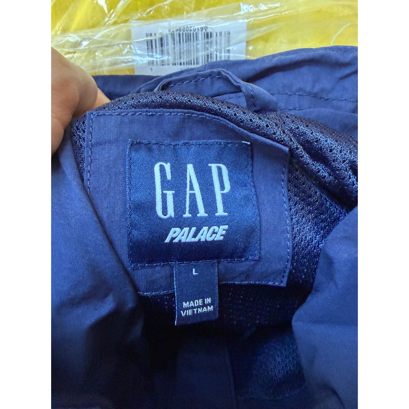 Gap Palace x Gap Windbreaker Anorak Navy Blue Yellow Logo NWT Size US L / EU 52-54 / 3 - 11 Thumbnail