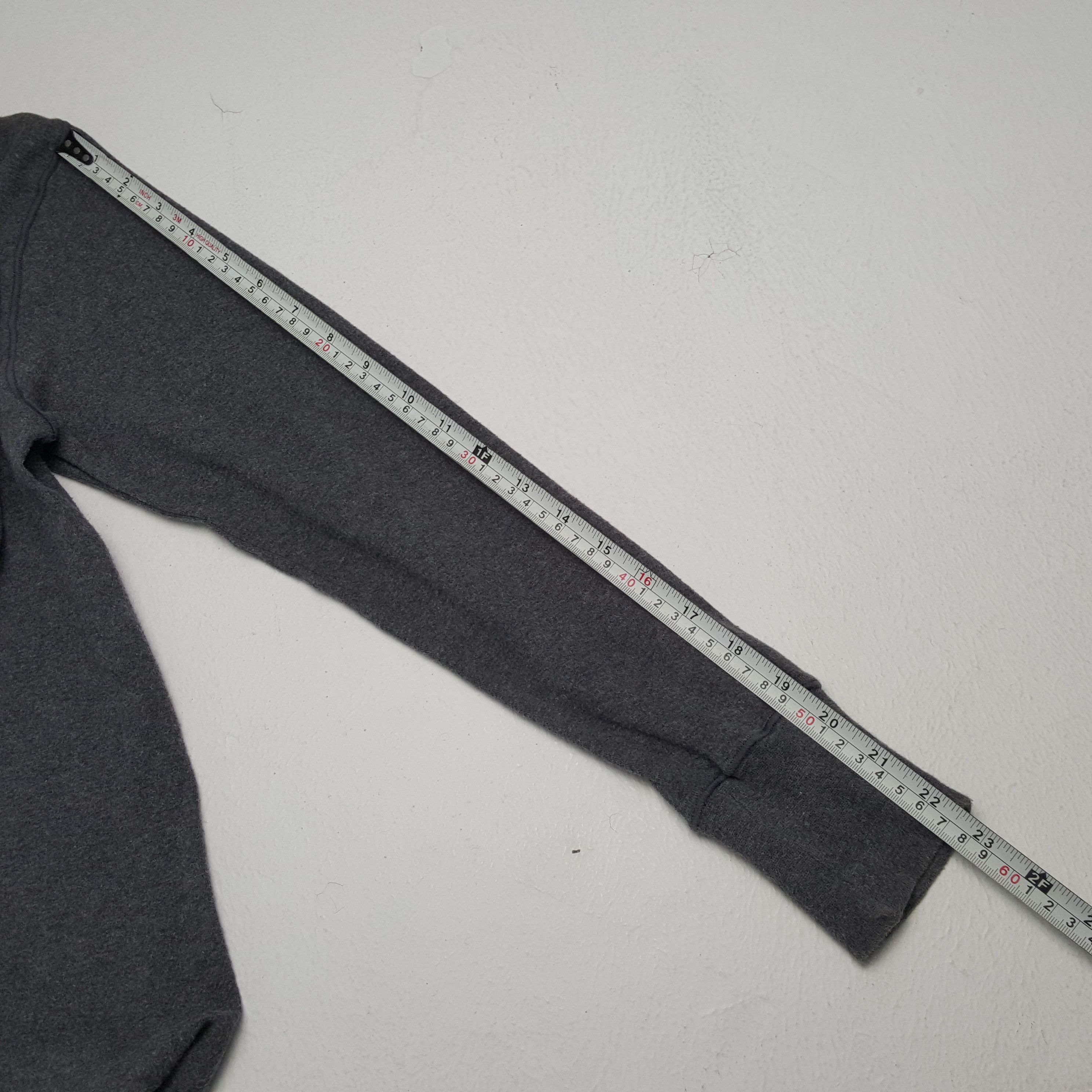 Burberry × Vintage Vintage BURBERRY LONDON Spellout Design T-Shirts Size S / US 4 / IT 40 - 5 Thumbnail