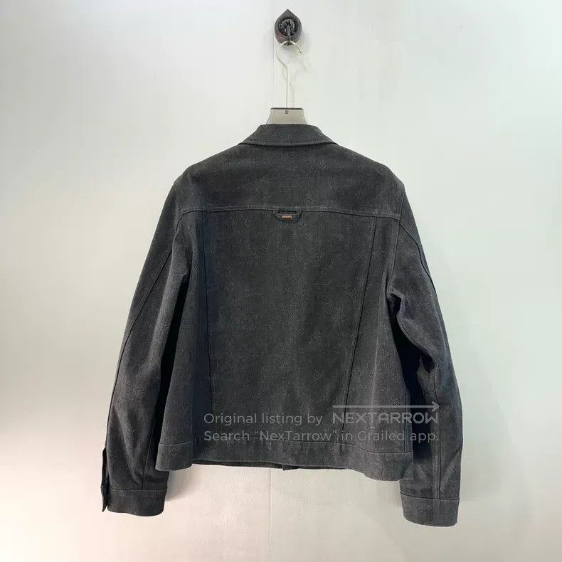 Louis Vuitton Louis Vuitton Gray dark print printed denim jacket Size US L / EU 52-54 / 3 - 5 Thumbnail