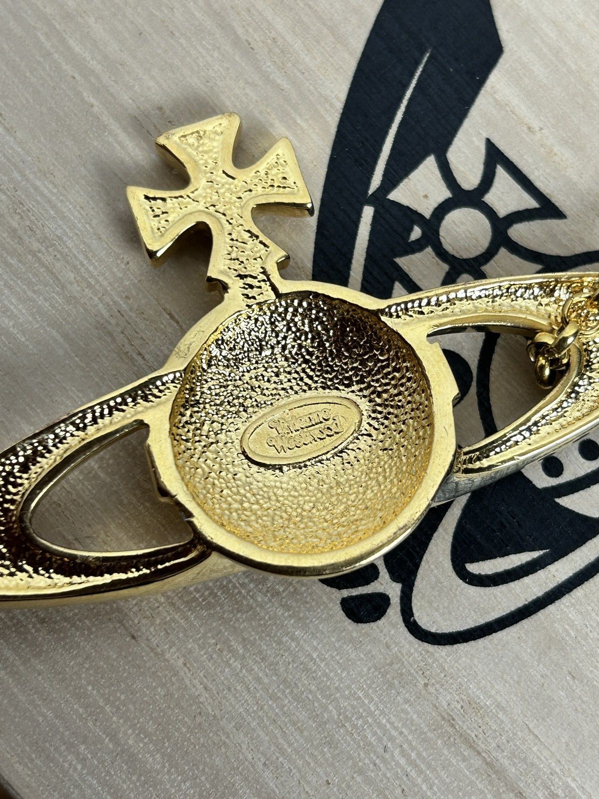 Vivienne Westwood Vintage Vivienne Westwood Large Enamel Orb Pendant Necklace Size ONE SIZE - 8 Thumbnail