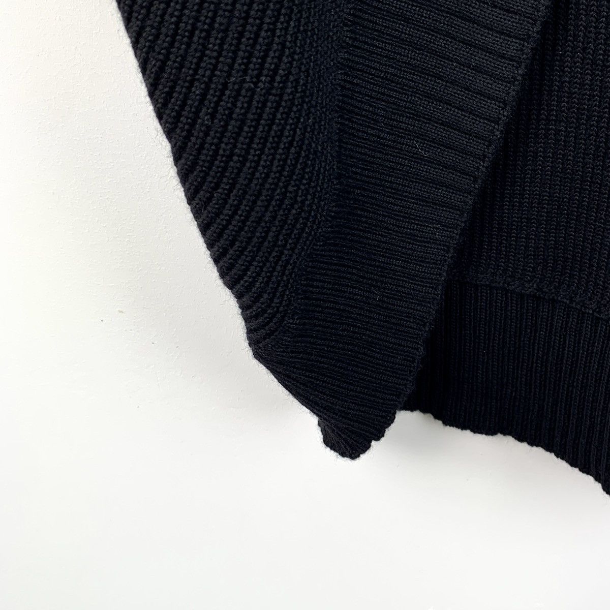 Versace Versace Black Side Button Long Sleeve Knit Cardigan K26WX Size S / US 4 / IT 40 - 4 Thumbnail