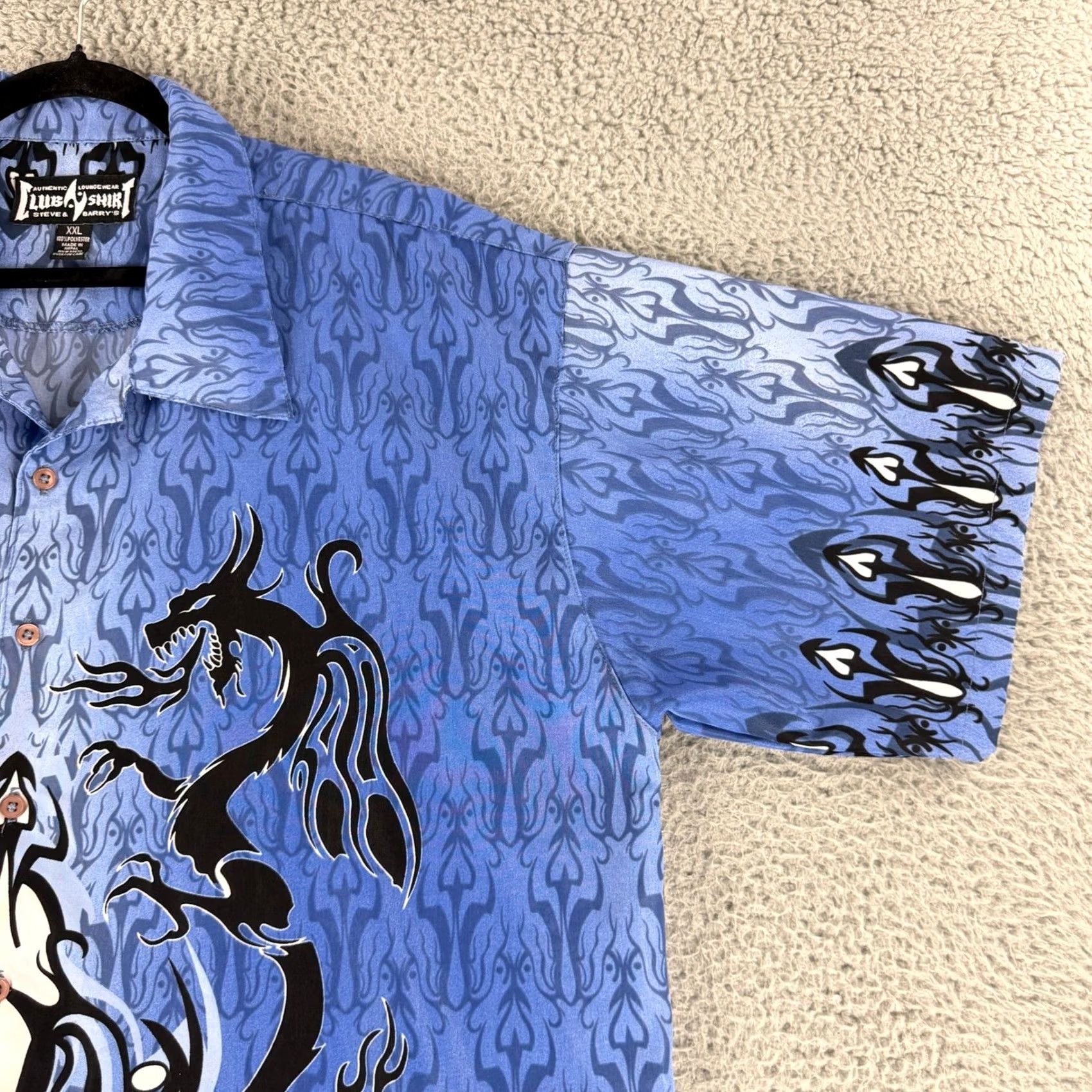 Vintage Steve & Barry's Club Shirt Mens 2XL Blue Dragon Tribal Flame Y2K Button Up Short Sleeve Graphic Print Casual Shirt Mens Size US XXL / EU 58 / 5 - 3 Thumbnail