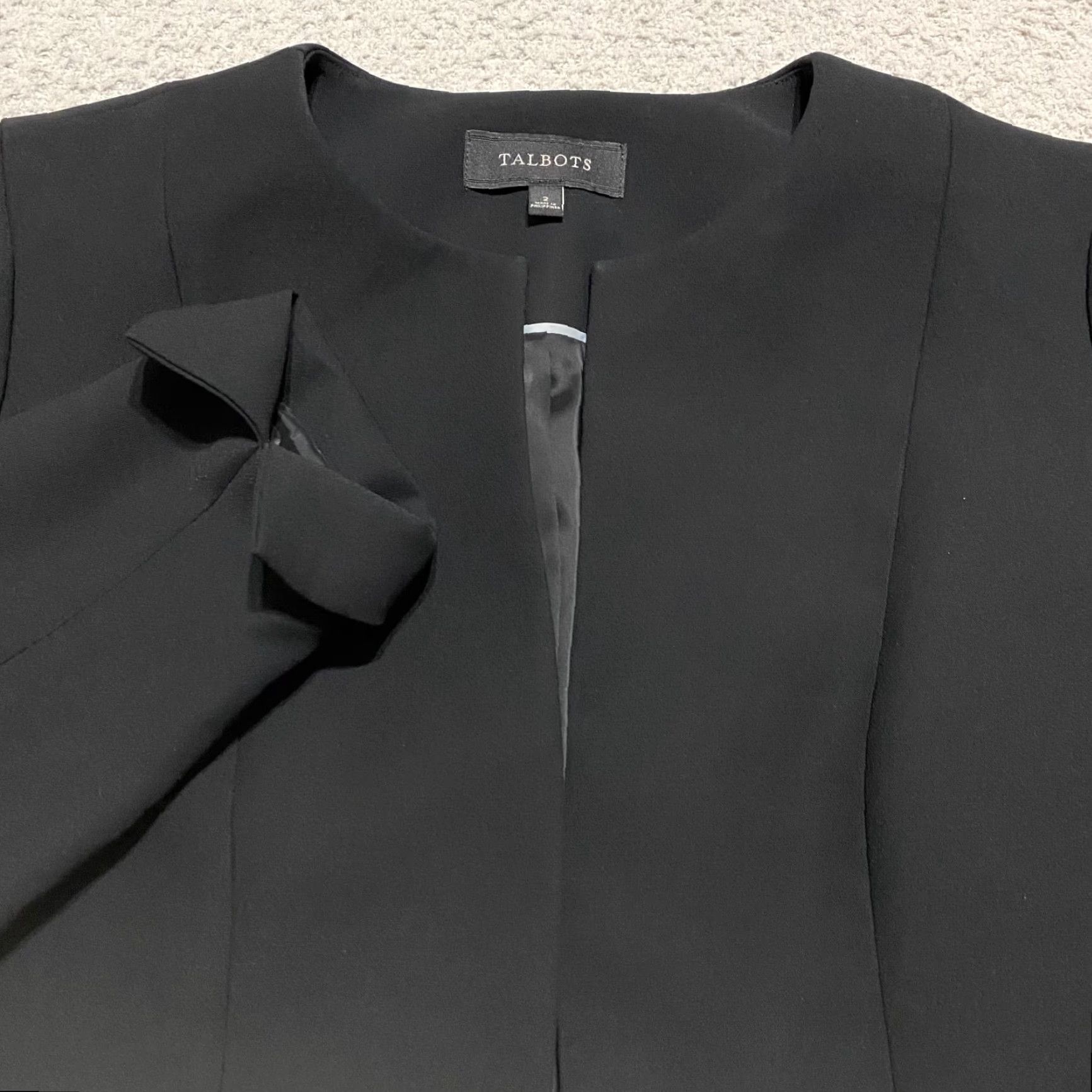 Talbots Talbots Blazer Woman Regular Size 2 Black Lined Short Jacket Pockets Classic Preppy Vintage: No Size XS / US 0-2 / IT 36-38 - 4 Thumbnail