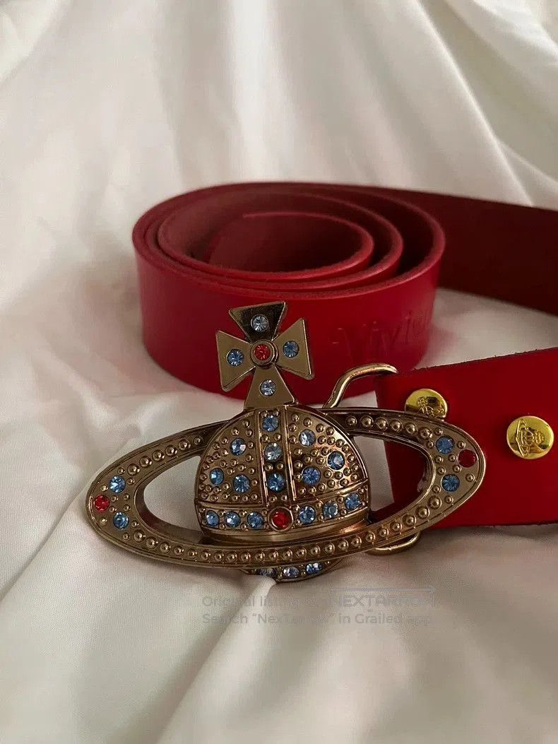 Vivienne Westwood Leather Saturn Belt .