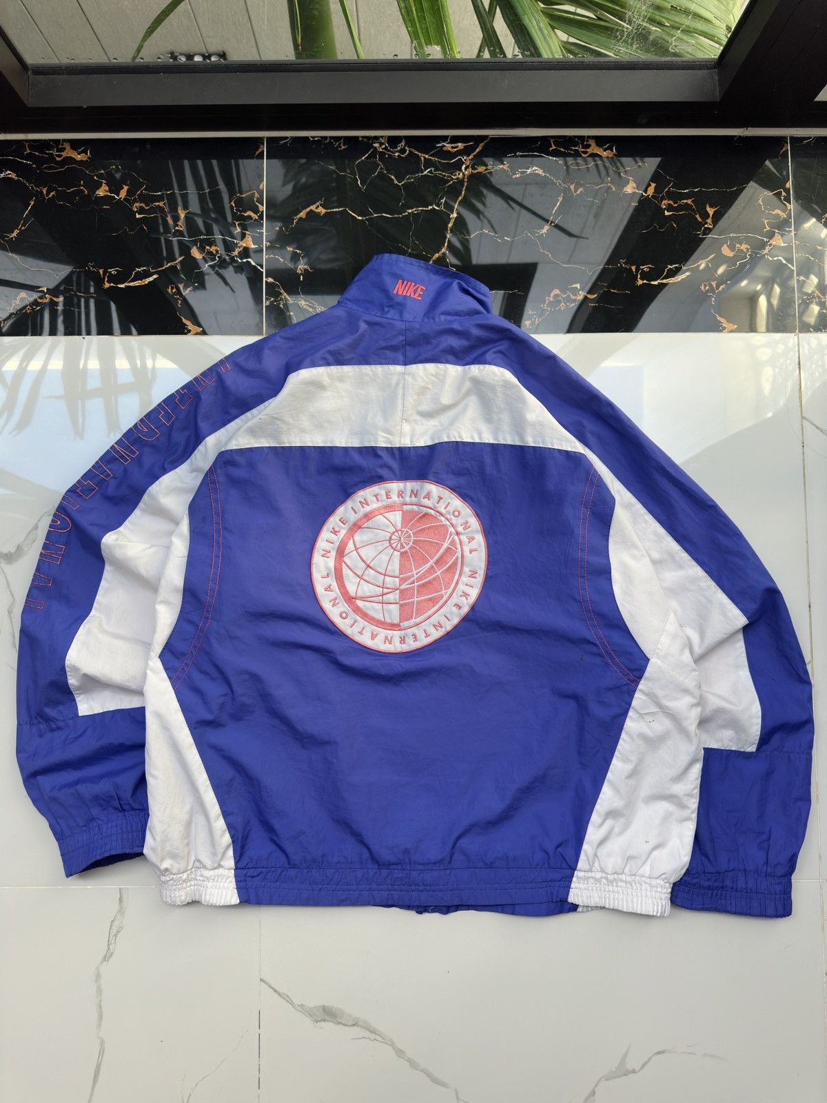 Nike × Vintage NIKE INTERNATIONAL VINTAGE BIG LOGO STREETWEAR LIGHT JACKET Size US L / EU 52-54 / 3 - 10 Thumbnail
