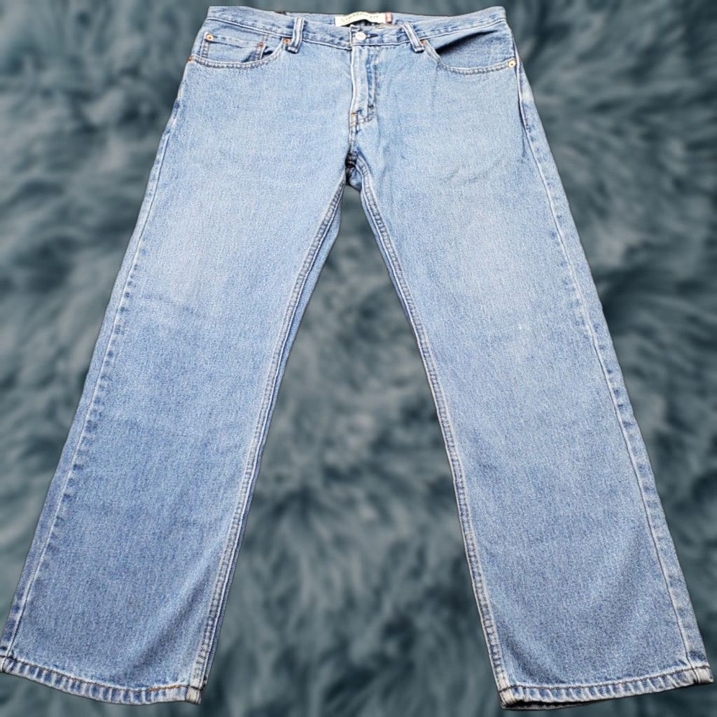 Levi's Levi's 505 Jeans Mens 34 Denim Blue Medium Wash Straight Fit Regular Waist 34 Inseam 30" 5-Pocket Design Size: 34 Mens Color: Blue Size US 34 / EU 50 - 1 Thumbnail