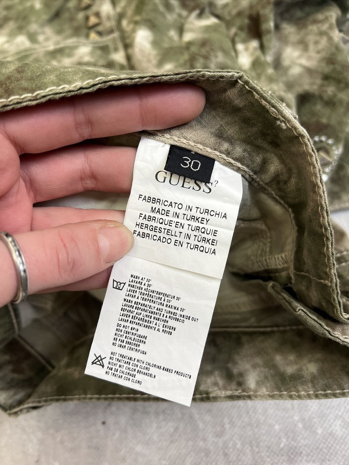 Junya Watanabe Vintage Guess Cargo Shorts Y2K camo Junya Watanabe style Size US 30 / EU 46 - 7 Thumbnail