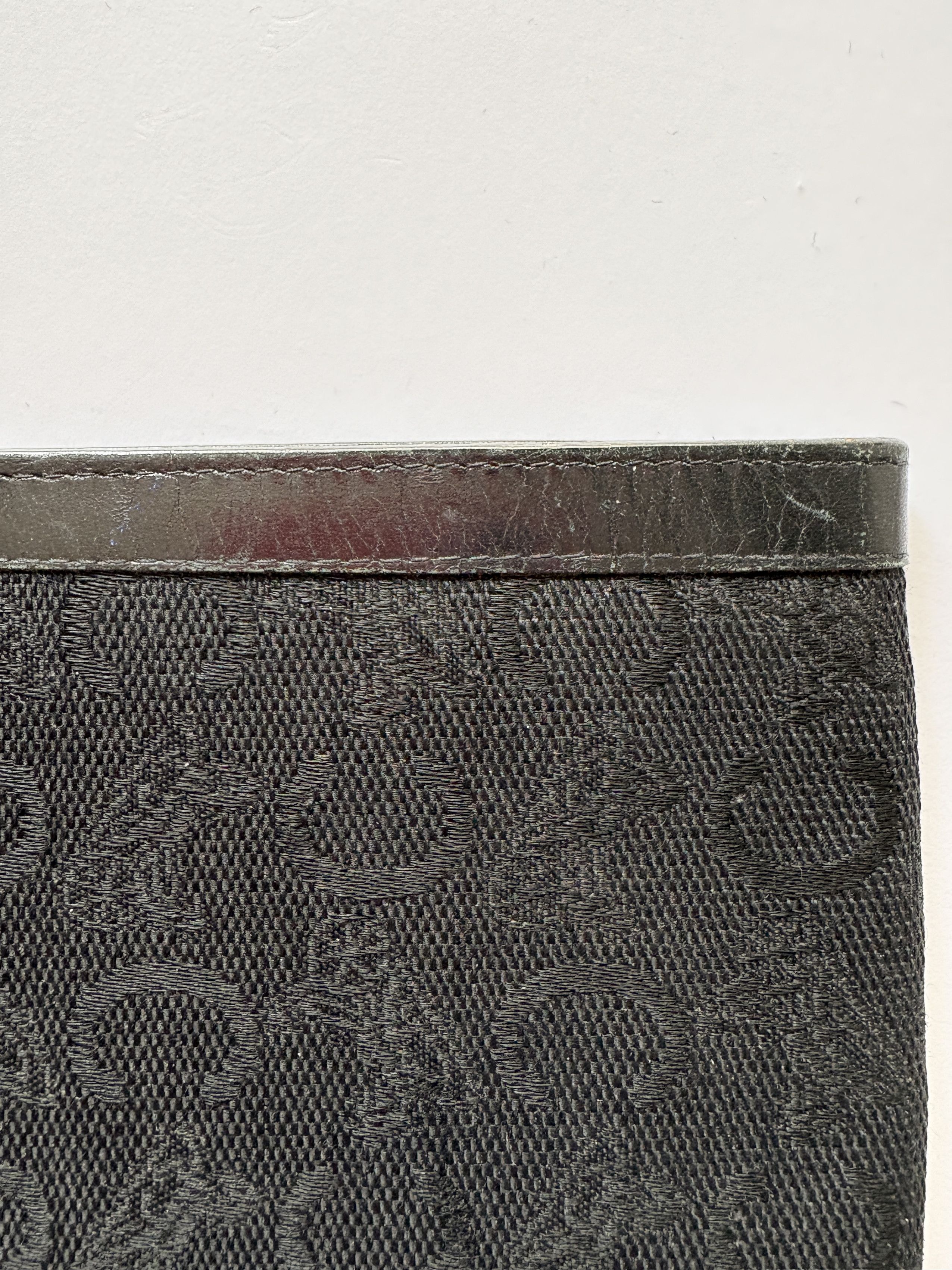 Celine ⚡️𝐐𝐔𝐈𝐂𝐊 𝐒𝐀𝐋𝐄⚡️ Celine Vintage Black Bifold Wallet Size ONE SIZE - 10 Thumbnail