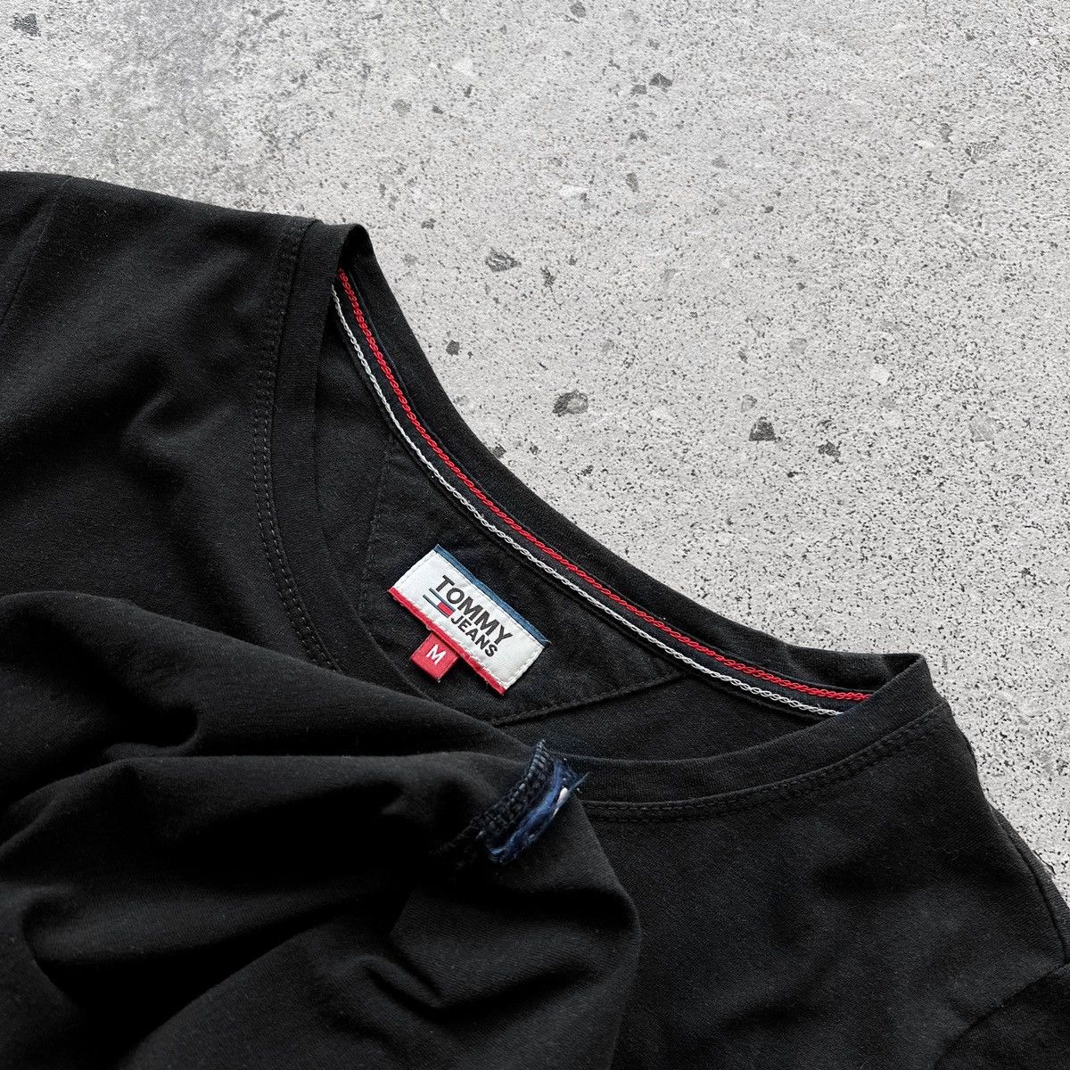 Tommy Hilfiger × Tommy Jeans Tommy Hilfiger Tommy Jeans Women Black Short Sleeve T-Shirt Size M / US 6-8 / IT 42-44 - 5 Thumbnail