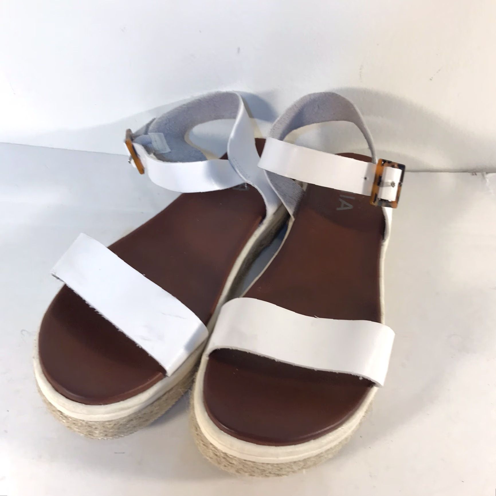 Vintage MIA White Platform Slides with Adjustable Buckles Women's Size 8 Casual Workwear Size US 8 / IT 38 - 2 Thumbnail