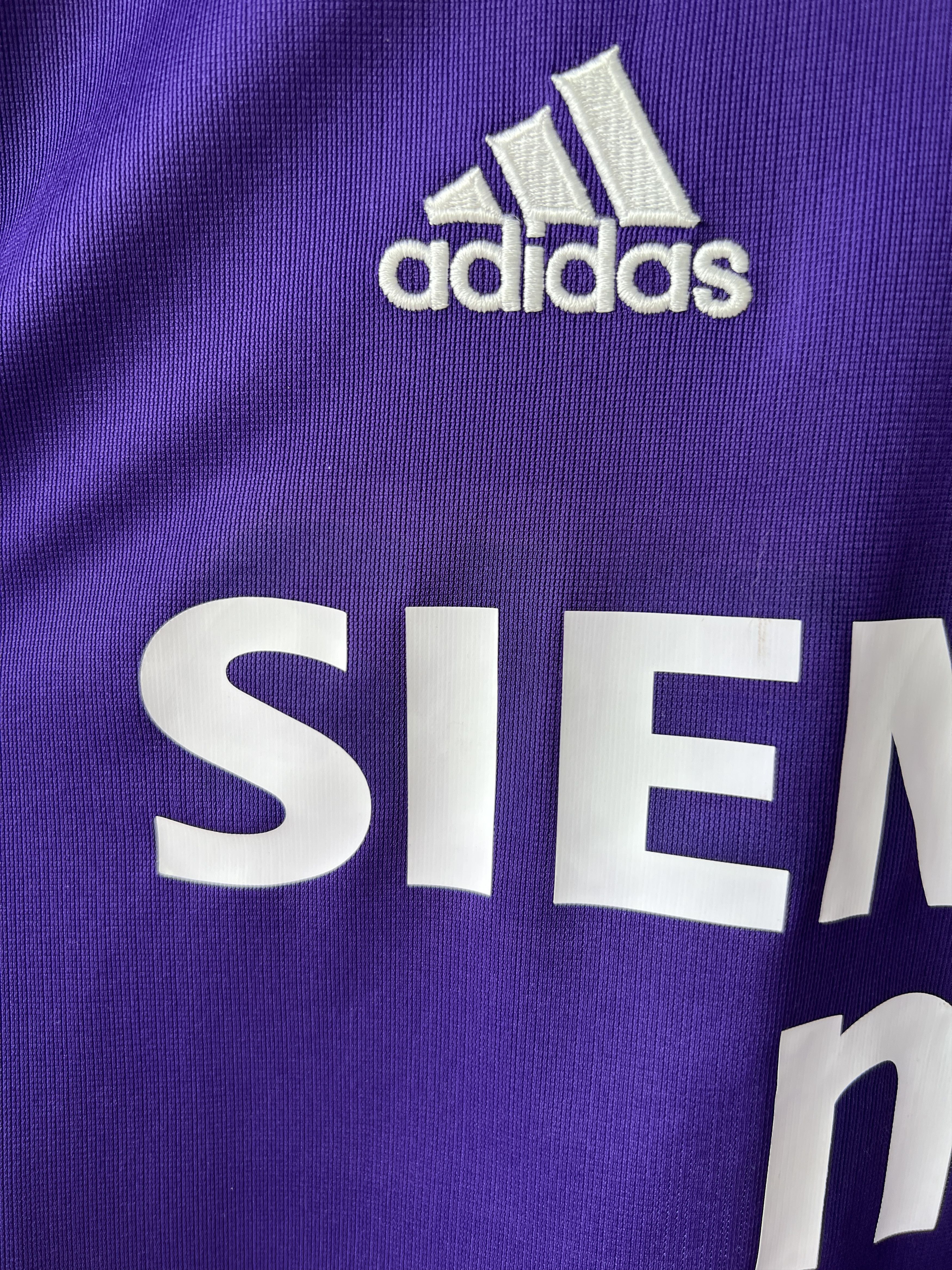 Adidas (M) Real Madrid 2002-03 Third Kit Ronaldo #11 Size US M / EU 48-50 / 2 - 6 Thumbnail