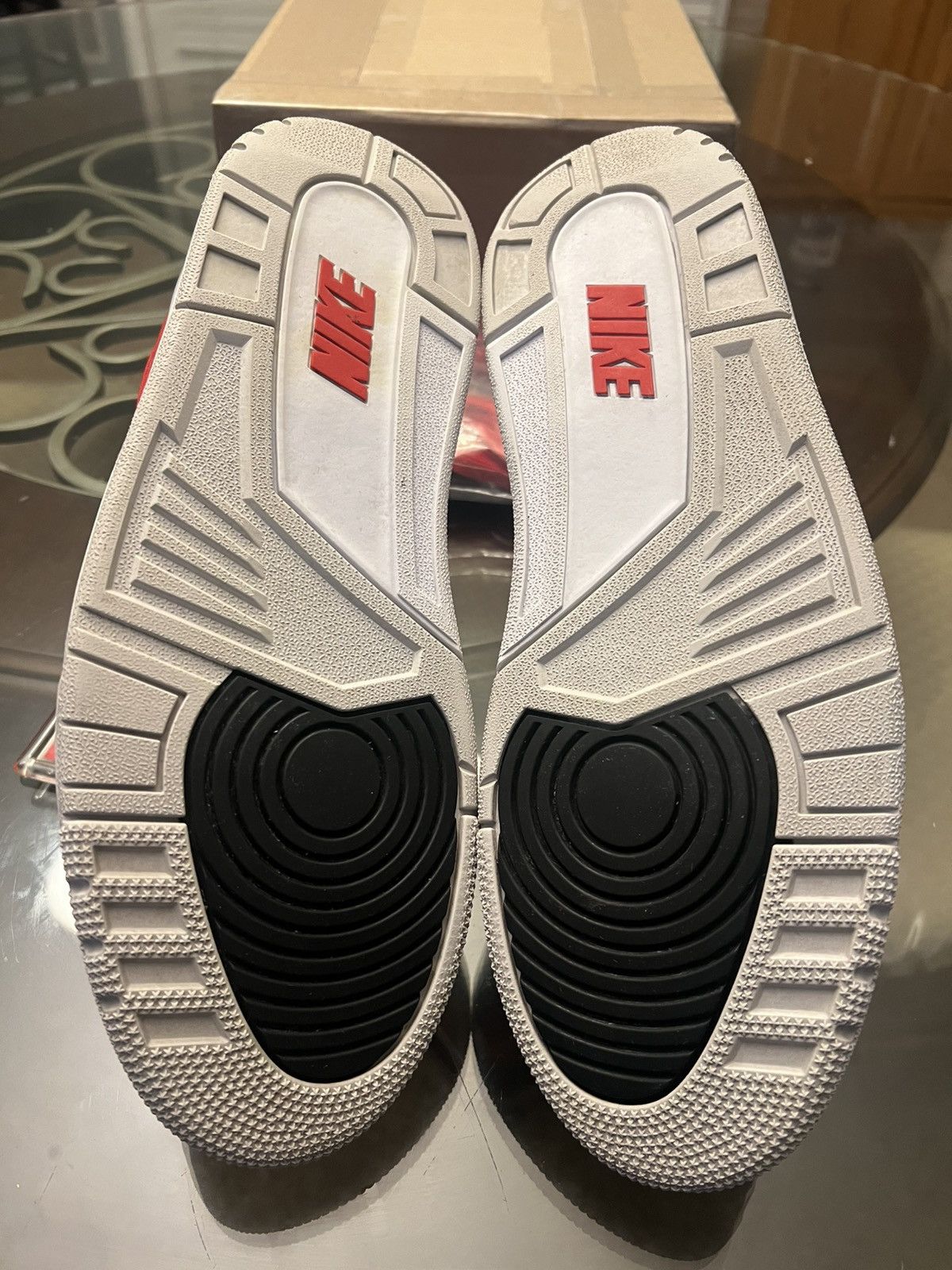 Jordan Brand Jordan 3 Retro “Air Max 1” 2019 Size US 11 / EU 44 - 11 Thumbnail