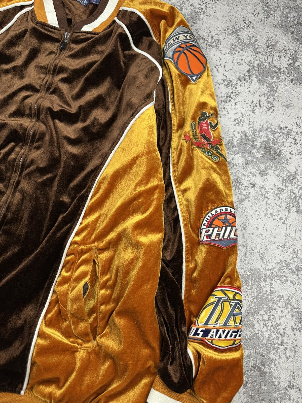 NBA Vintage Bomber NBA Team Patch Velvet Jacket 3XL Retro Size US XXL / EU 58 / 5 - 3 Thumbnail