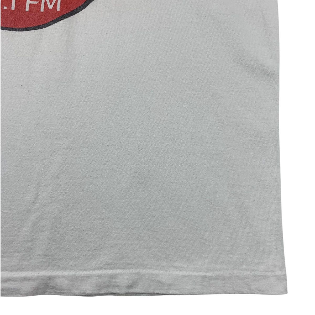 Japanese Brand × Vintage Vintage 90s THE BUZZ radio tee Size US XL / EU 56 / 4 - 8 Thumbnail