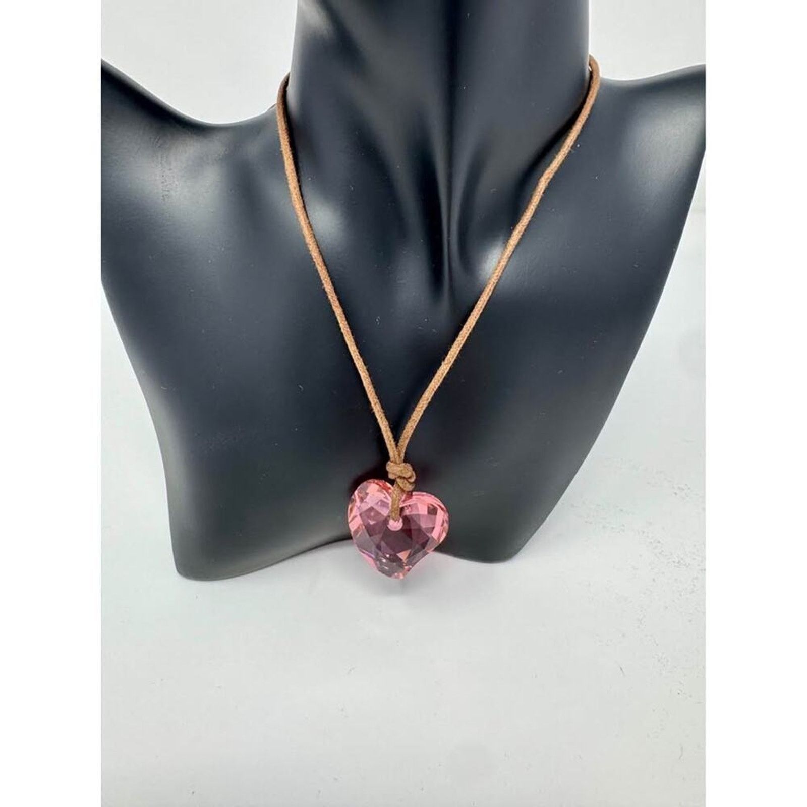 Other Crystal pink heart necklace Size ONE SIZE - 1 Thumbnail