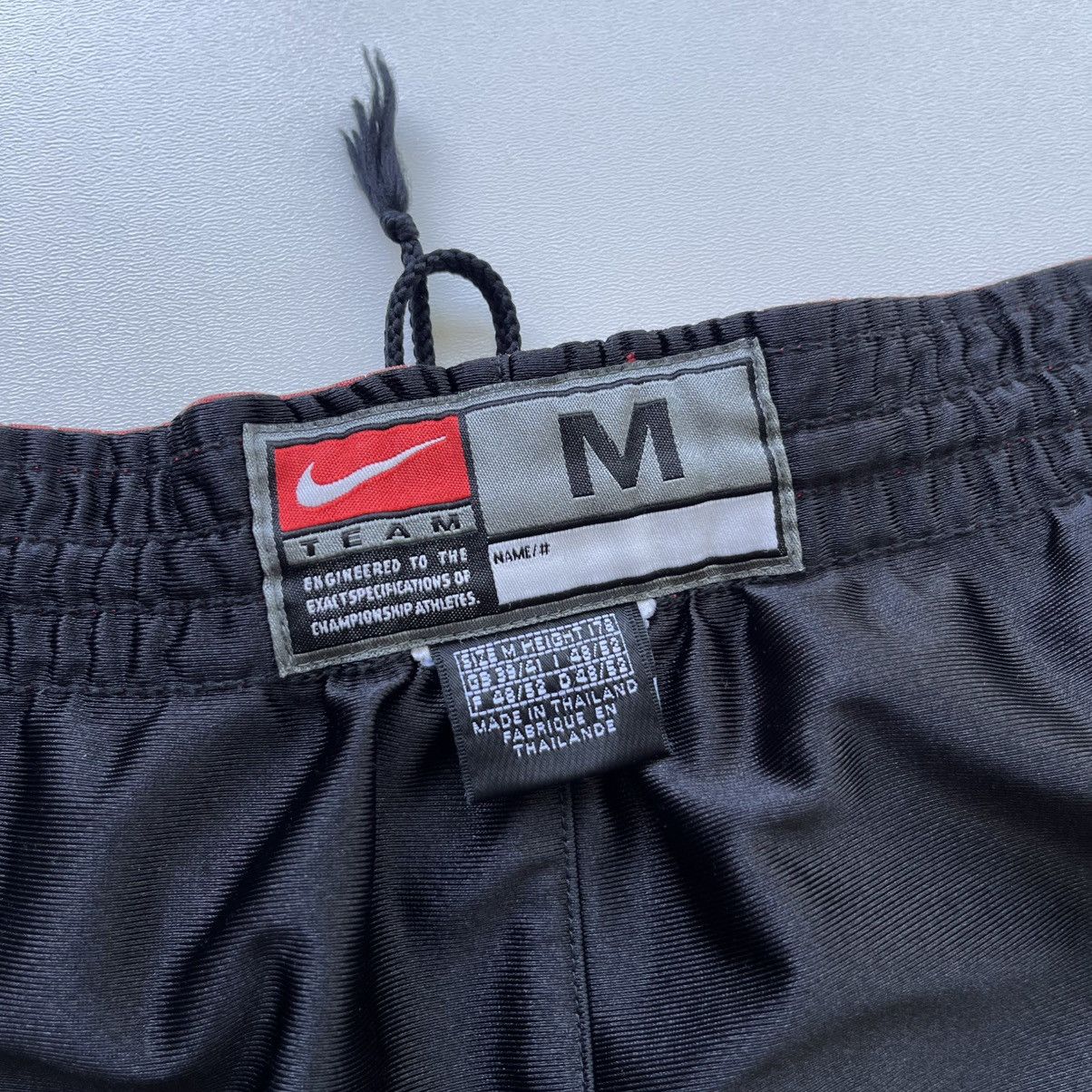 Nike × Vintage Nike Basketball Vintage Double Shorts Red/Black Size US 32 / EU 48 - 9 Thumbnail