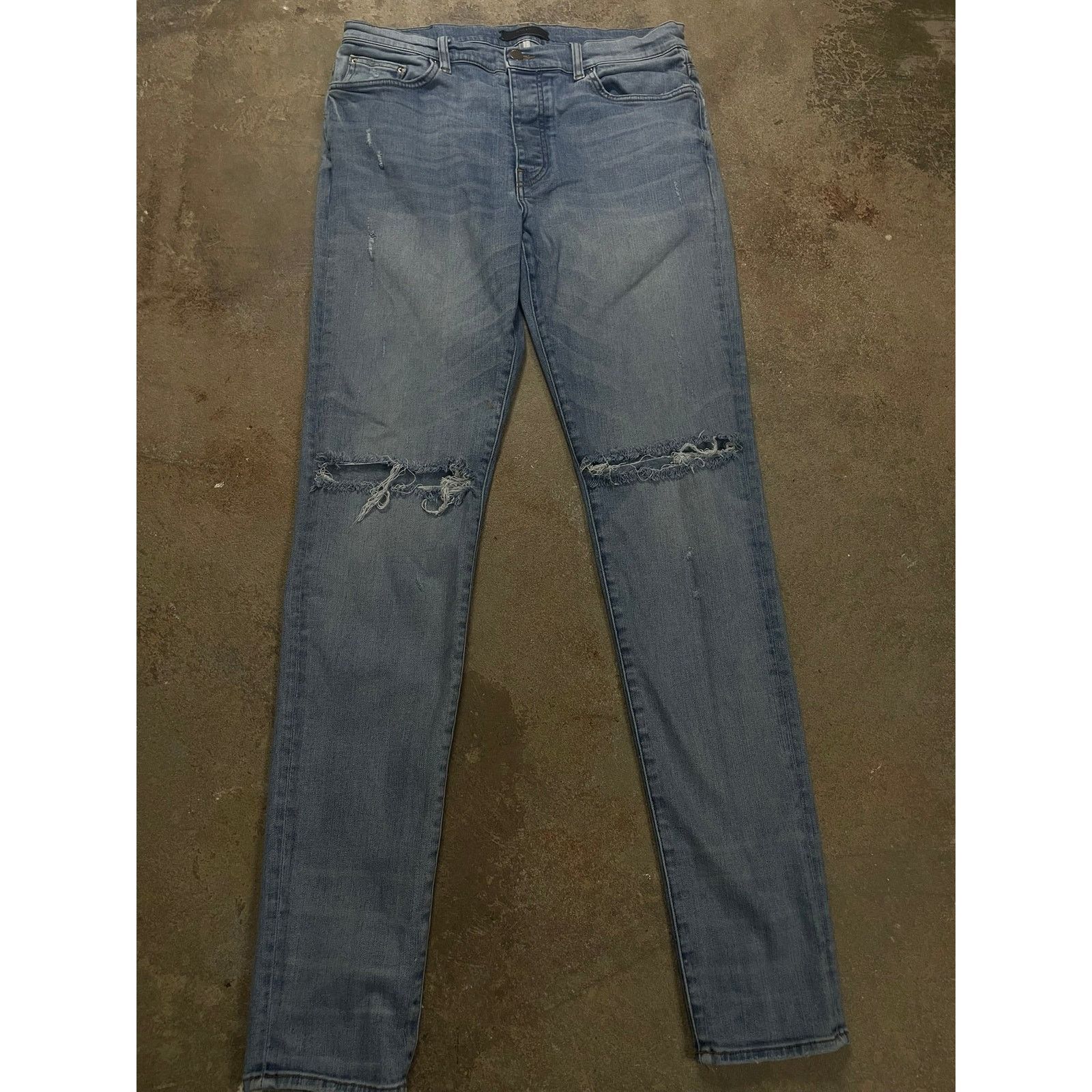 Amiri Amiri Plain Thrasher Light Wash Used 36 Size US 36 / EU 52 - 2 Thumbnail